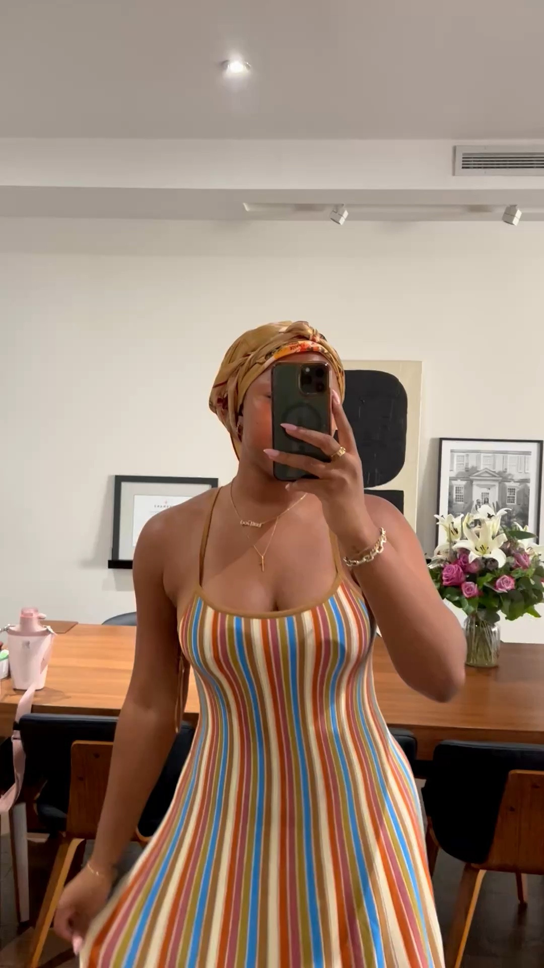 Gorg!! Wearing a medium!! 