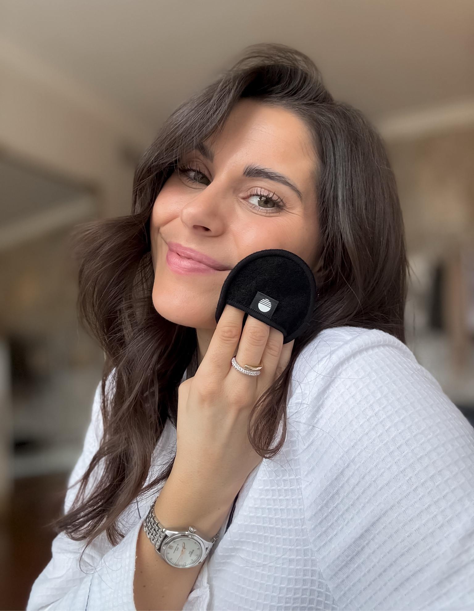 Lendava reset  🧖🏻‍♀️🖤☁️✨

It’s the minimal routine, maximum impact for me // @lendava 

The Reusable cotton pads are back in stock!!! I love using these to wipe away my makeup. They’re so easy to throw in the machine washable drawstring bag and wash! The soft terry texture gently exfoliates your skin leaving it soft and clean. 

& their 50% off Black Friday Sale starts TODAY!!!! 🚨🚨🚨

You can shop my skincare & other @lendava products at the links below! 

Don’t forget to follow me to shop my favorite brands, stay up to date on current sales, and to keep up with what’s trending!

#ad #lendava #skincare #itgirl #beautyfavorites #lendavaskin #lendavaskincare #lifestyle #sundayreset #travel #liketkit #shopltk #beauty #sweetcarolinecollection

#LTKGiftGuide #LTKBeauty #LTKSaleAlert