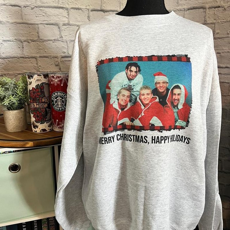 NSYNC Merry Christmas Happy Holidays Sweat Unisex Comfort Sweatshirt, Color: Pepper, Size: S | Walmart (US)