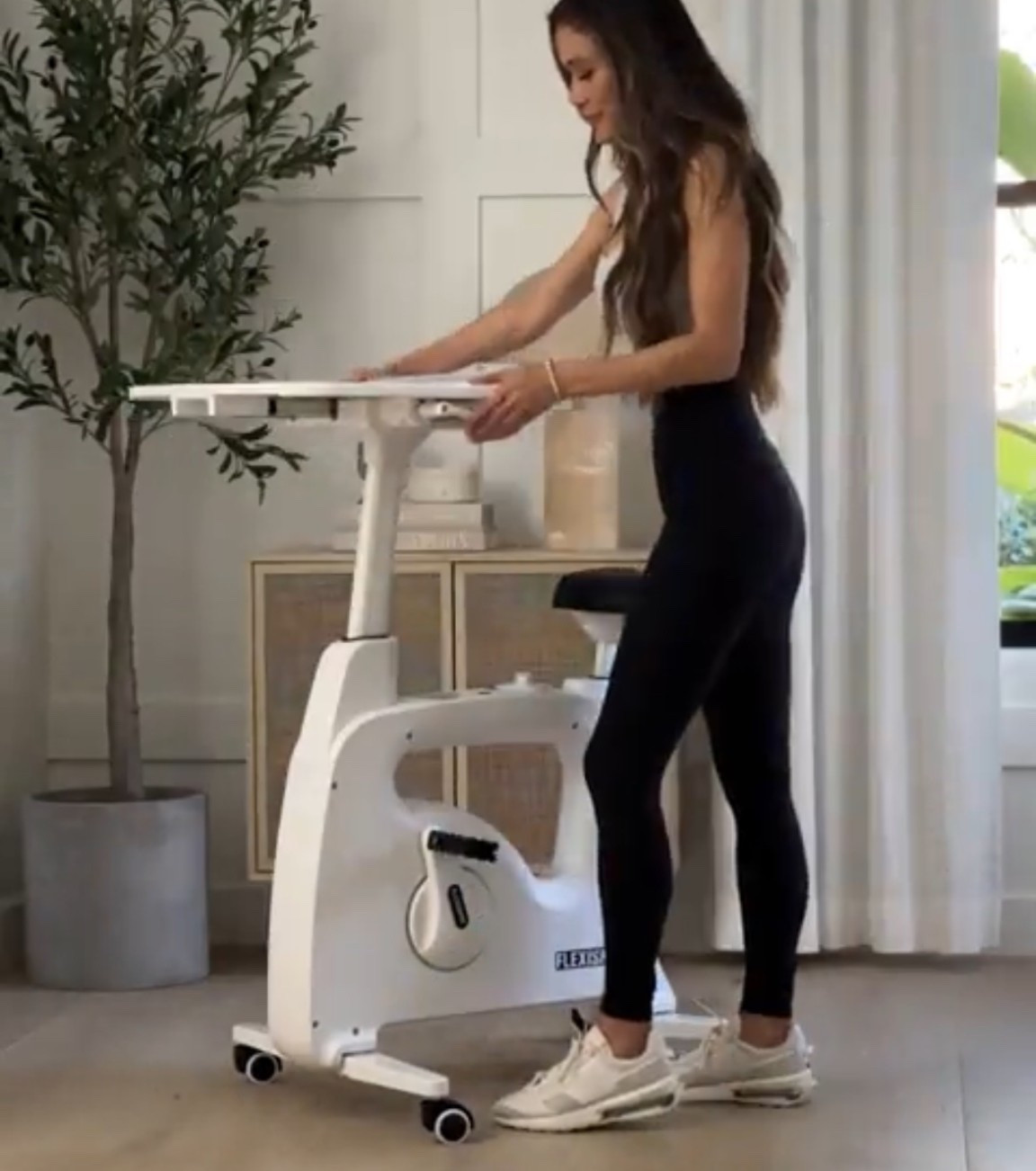 Scroll to shop!! Follow for more!!! Xo! ✨

#LTKmomlife #LTKdayinmylife #LTKfitnessgoals