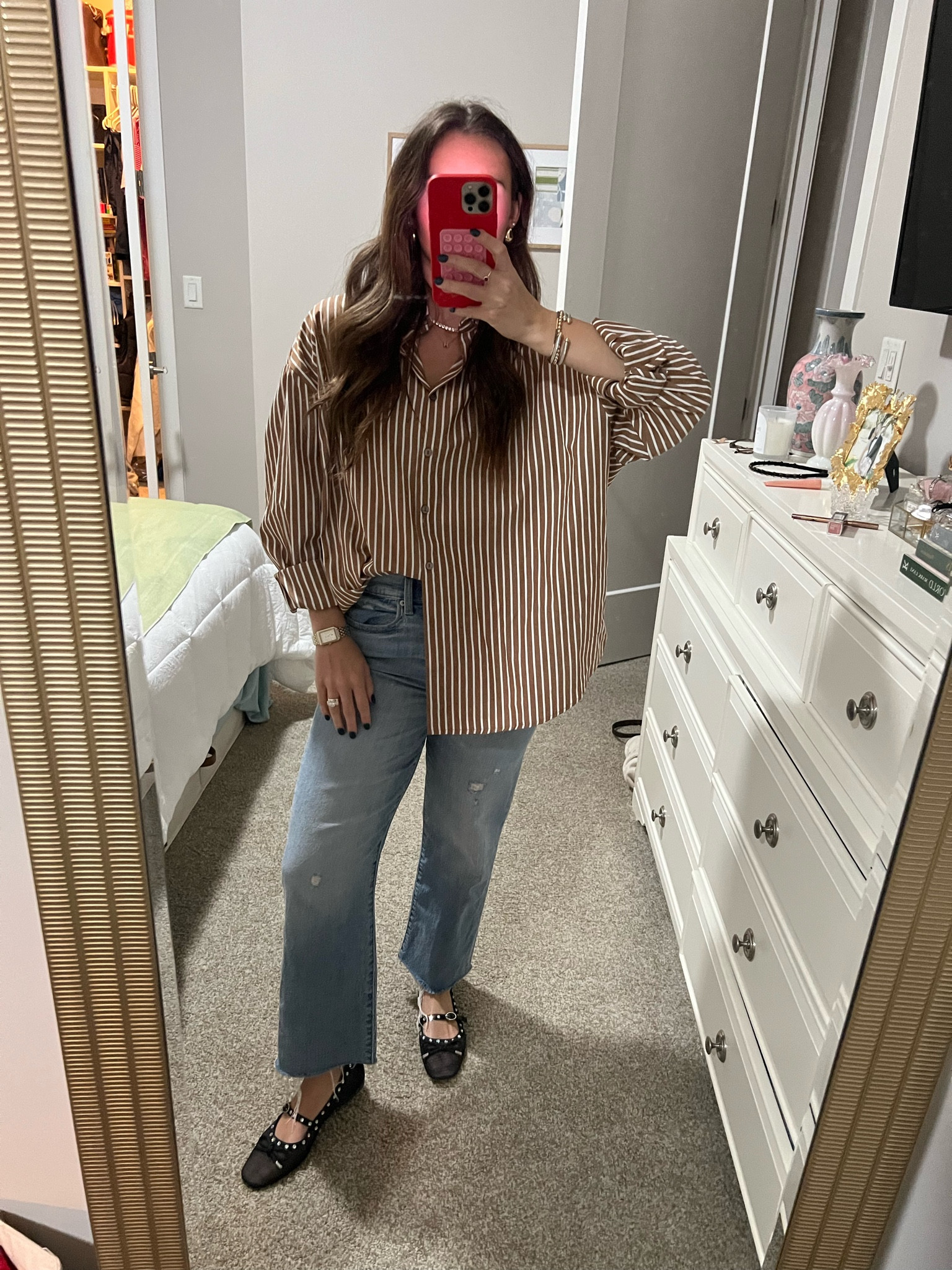 I couldn’t find the Alexa Leigh necklace I have on in gold but I did find it in silver and then I linked a similar one 🤎 

#LTKWorkwear