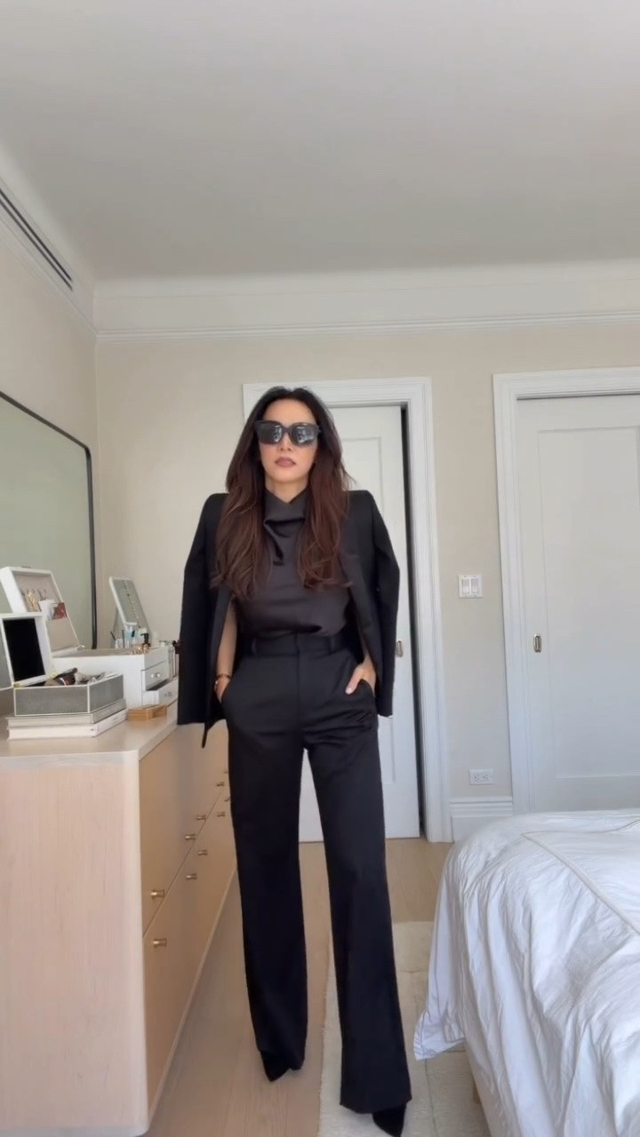 All black, always. 🖤

A classic black trouser + top combo that works for work, dinner, or just feeling a little more polished.


black outfit, all black outfit, black work outfit, black trousers, black pants, workwear, business casual, classic style, minimalist style, fall outfit, polished outfit, elevated basics, capsule wardrobe, women’s workwear, black top, tailored pants

#LTKootd #LTKWorkwear #LTKOver40