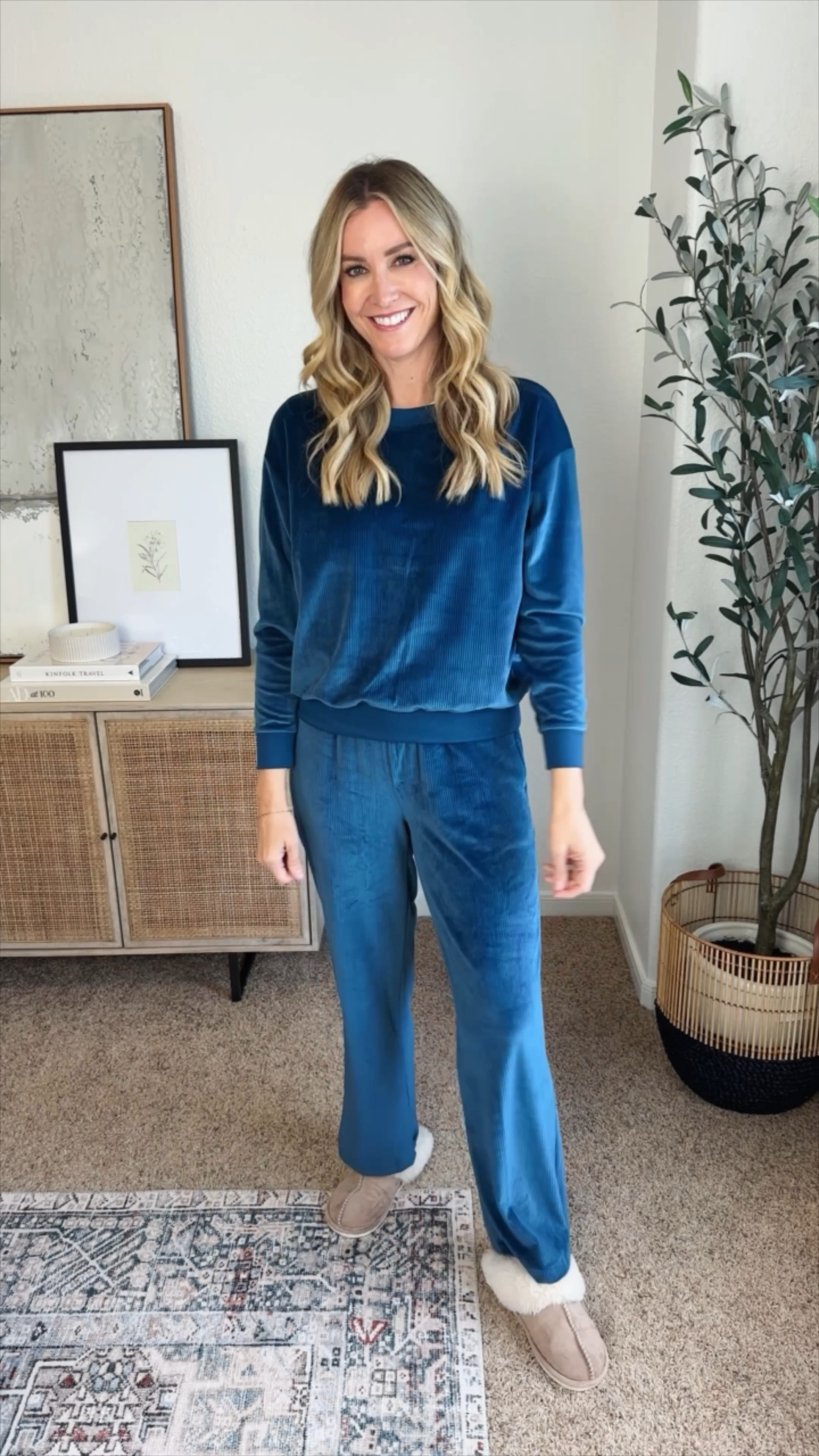 Lounge set
Slippers


#LTKGiftGuide #LTKfindsunder50 #LTKover40