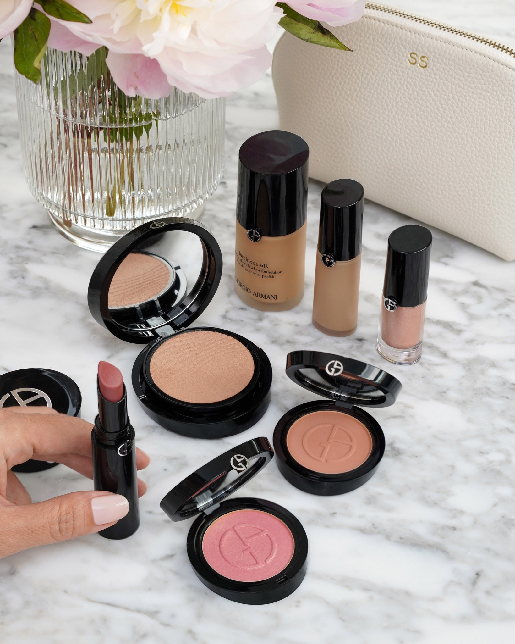 Summer beauty essentials with the @armanibeauty Luminous Silk Foundation, Concealer and Glow Blushes. My match is 6.5 in the foundation and concealer. Also love layering the Luminous Silk Glow Blush in Shade 11 and 50 together for the perfect neutral cheek that goes with any lip color. Find them at @sephora #Armanibeauty #Sephora #ad 

#LTKbeauty