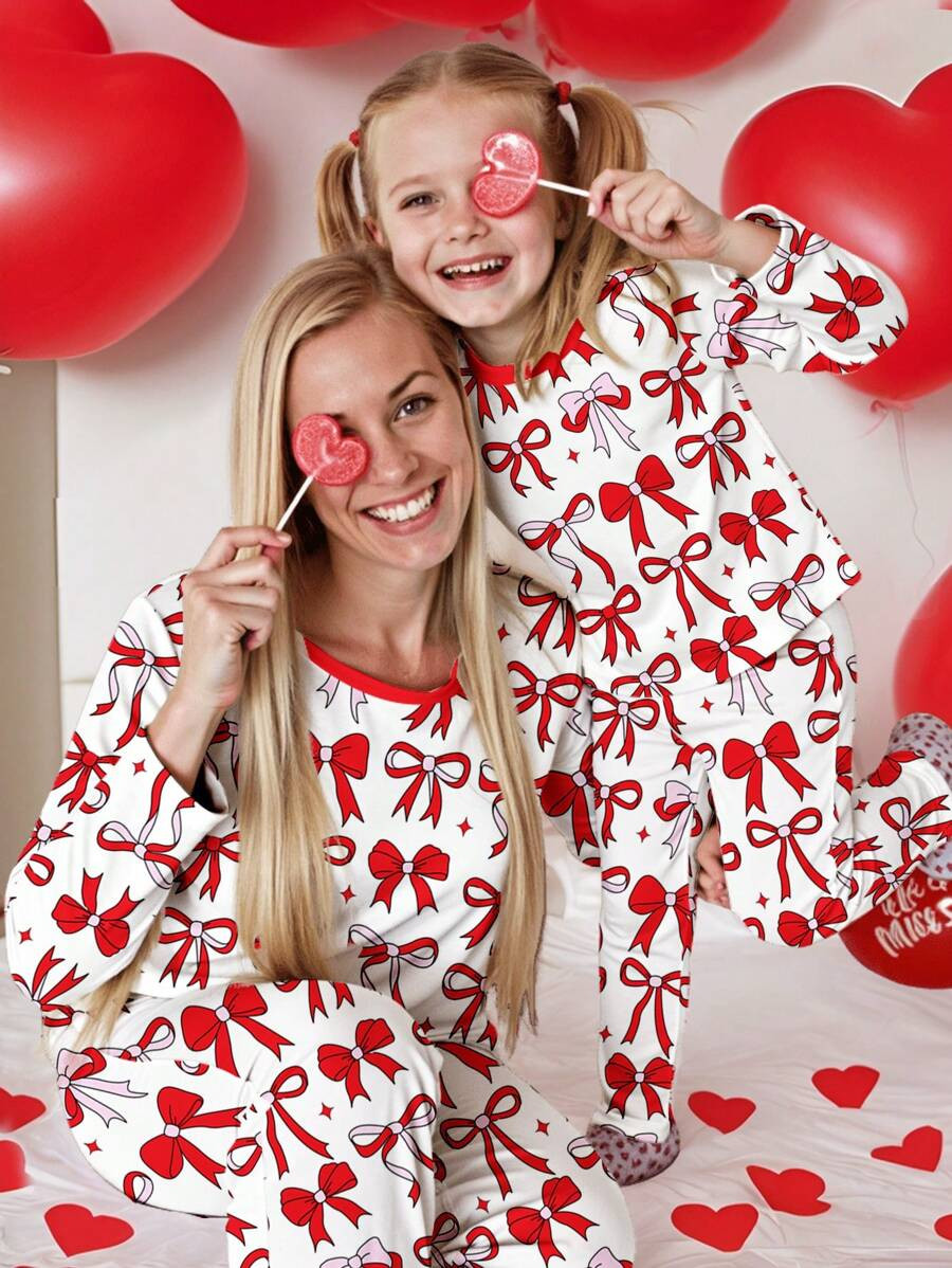 SHEIN Cute Butterfly Print Young Girl Casual Minimalist Comfortable Snug Fit Long Sleeve Round Ne... | SHEIN