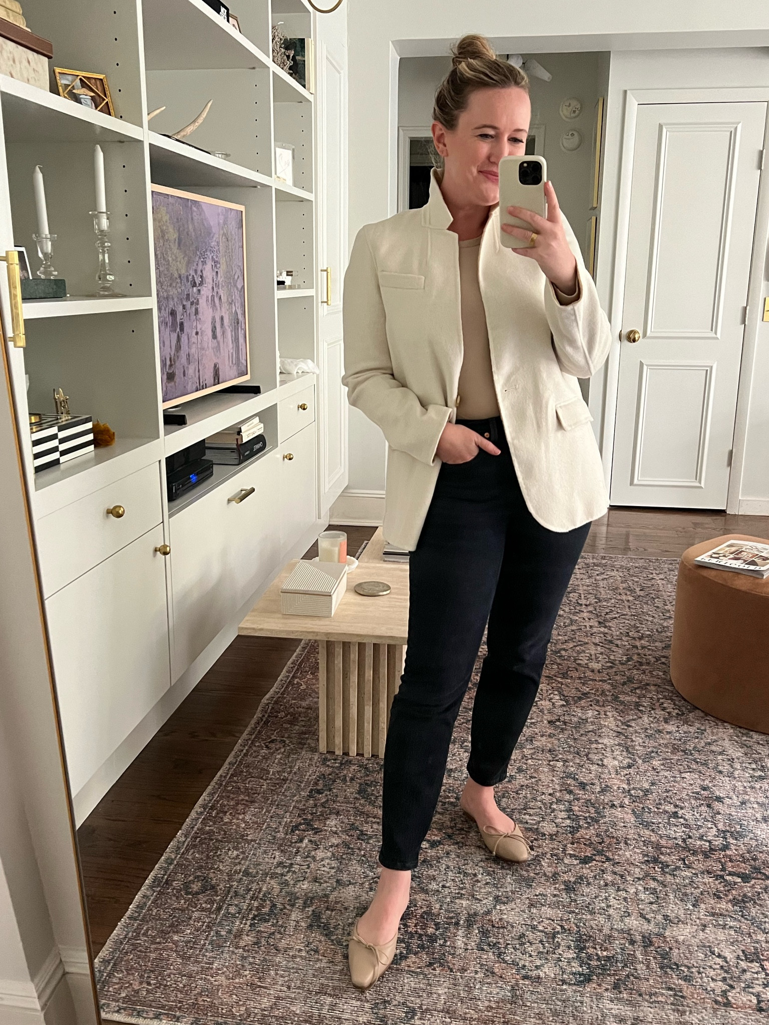 Tonal fall outfit
Tonal dressing
Wool
Blazer (6)
Bodysuit (L)
Levi’s jeans wedgie straight leg (28)
Manolo Blahnik ballerina mules (half size up) 

#LTKSeasonal