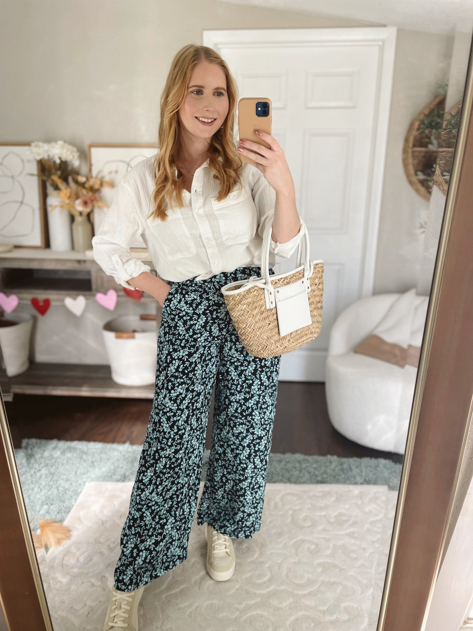 LOFT NEW ARRIVALS!! 40% OFF WITH CODE: FRESH 👩‍💻 • click to shop these pretty finds! #loft #lofthaul #loveloft #salefinds #spring #springfashion



#LTKtravel #LTKFind #LTKSeasonal