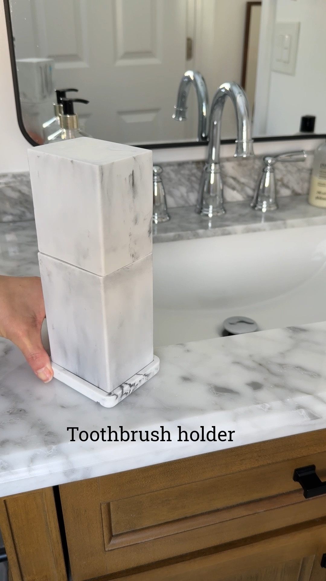 
Toothbrush holder with cover 
@amazon
￼
￼

#LTKOver40 #LTKHome #LTKBeauty