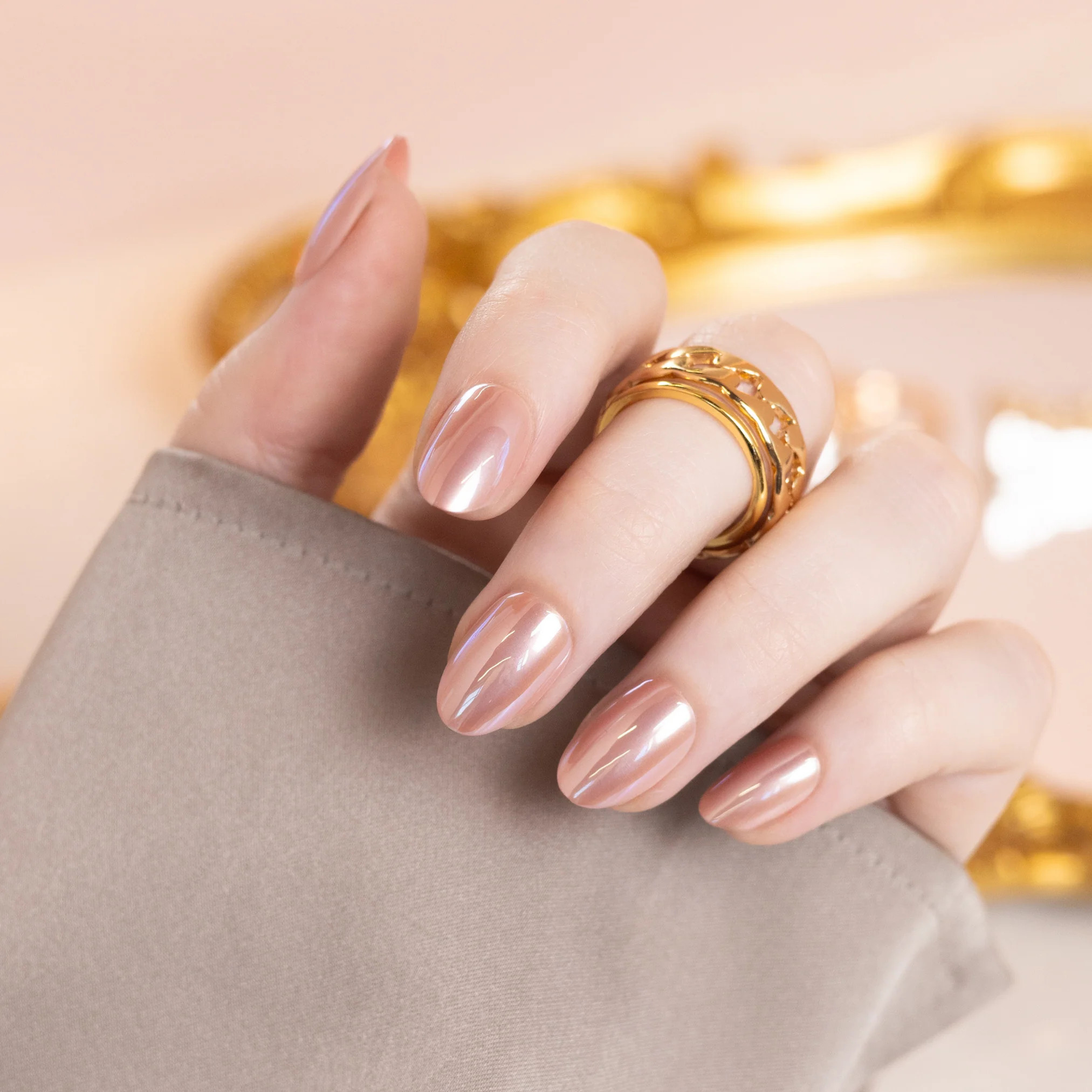 Radiant Glow, Raimee | Red Aspen