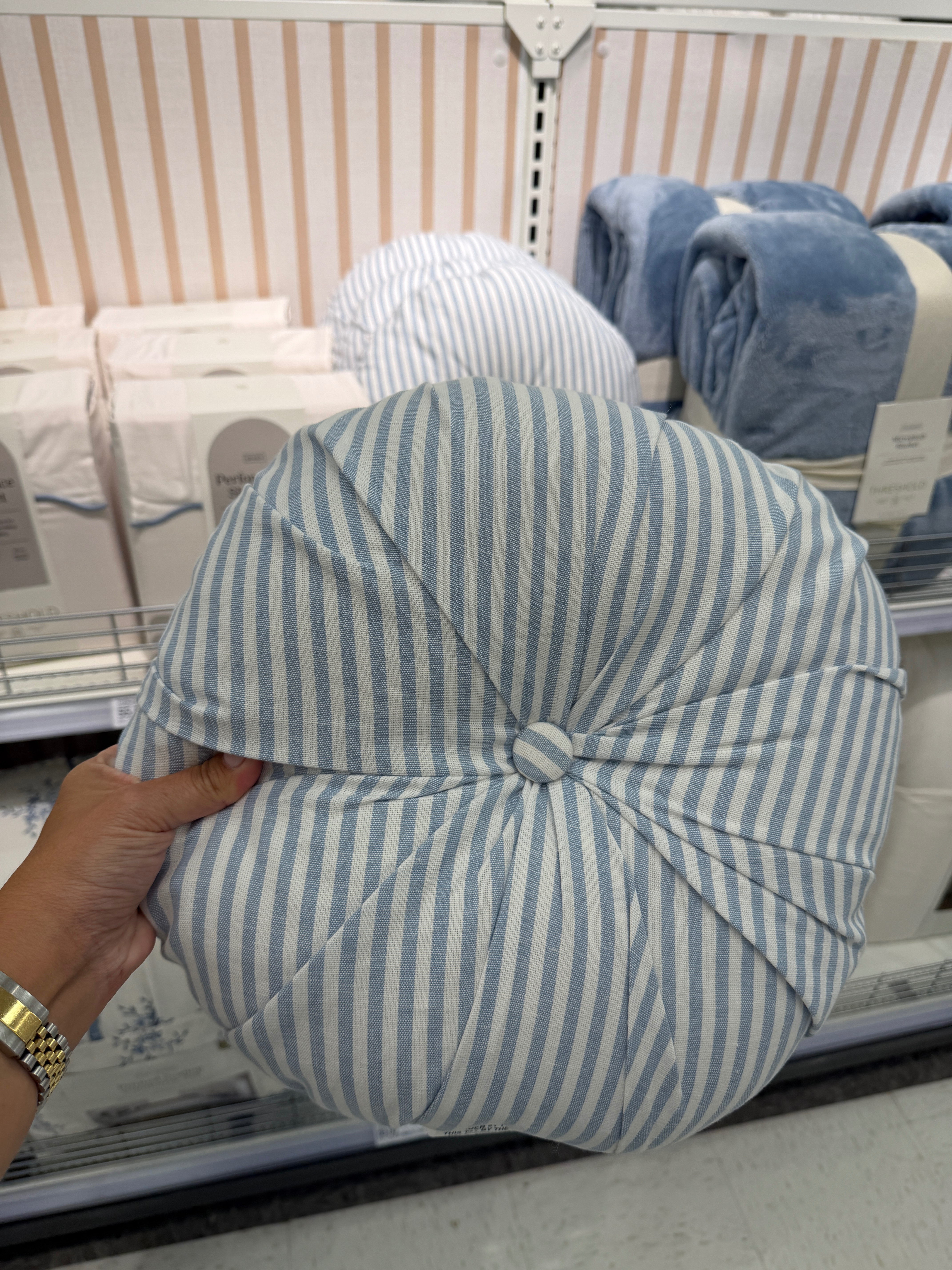 🤍✨ The new Threshold collection at Target is full of cozy bedding and elevated details that look way more expensive than they are. The prettiest refresh for a home that feels calm, cozy, and curated. 🛏️🫧 #TargetFinds #ThresholdStyle #HomeDecor #BedroomRefresh 

 #LTKHome