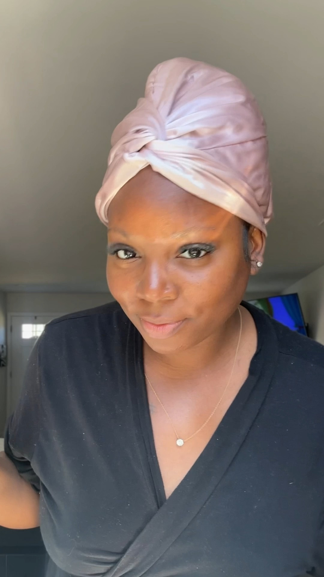 POV: you’re postpartum, protecting your hair, trying to feel like yourself again… and the little things actually matter 🤍

I swapped my old bonnet for a mulberry silk turban because I needed something that protected my hair during postpartum shedding without making me feel frumpy at home 😭

It fits better, feels softer, stays on, and honestly just makes me feel a little more put together during this season of motherhood.

#LTKBeauty #LTKHome #PostpartumHair #SilkBonnet #NightRoutine #MomLifeEssentials #PostpartumJourney #HealthyHairJourney #BlackGirlLuxury #SoftLifeMom #HairProtection #CozyLifestyle #MomStyle #SelfCareForMoms #MulberrySilk