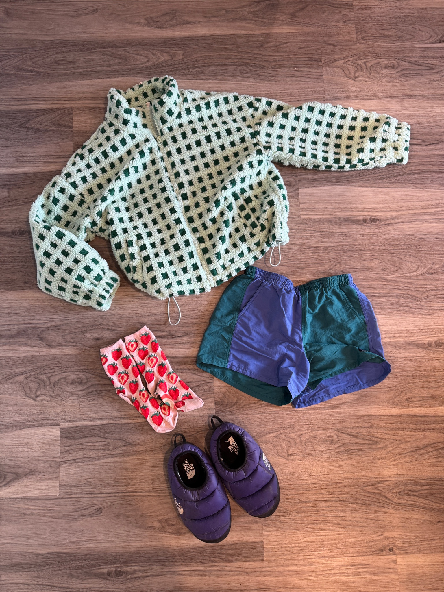 Cozy fall outfit | winter outfit | cabin outfit 

#LTKStyleTip #LTKSeasonal #LTKActive