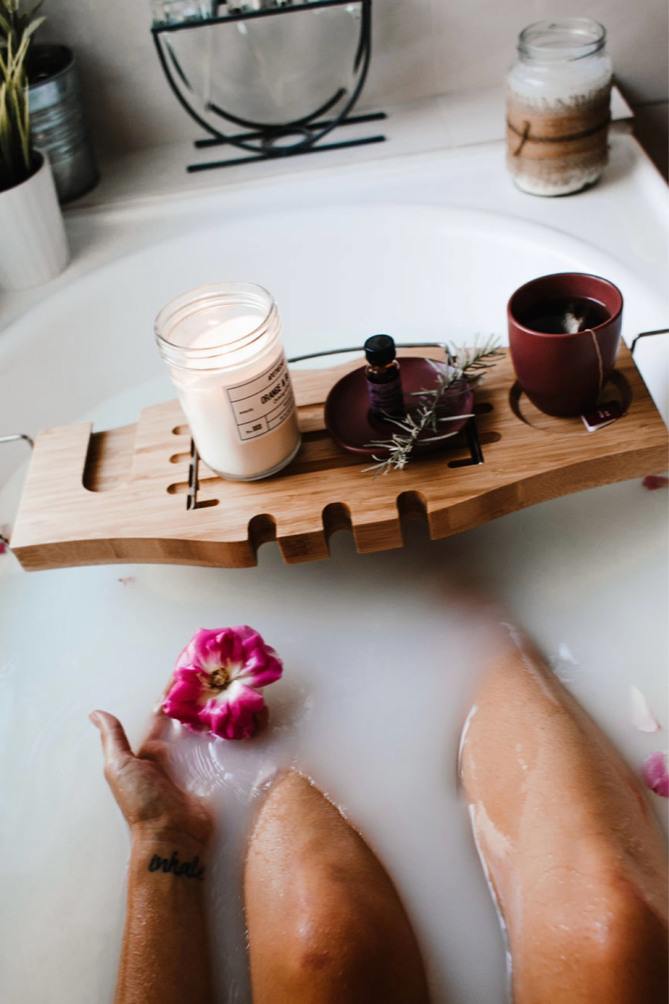 That’s my routine, once a week for 20 minutes, sit in a hot bath that contains a handful of Epsom salts, 10 drops of lavender essential oil, and a half cup of baking soda. This combo draws out toxins, lowers stress-related hormones, and balances your pH levels. #skincare #bath #essentialoil #lavender #summer #gift

#LTKsale #LTKasia #LTKhome