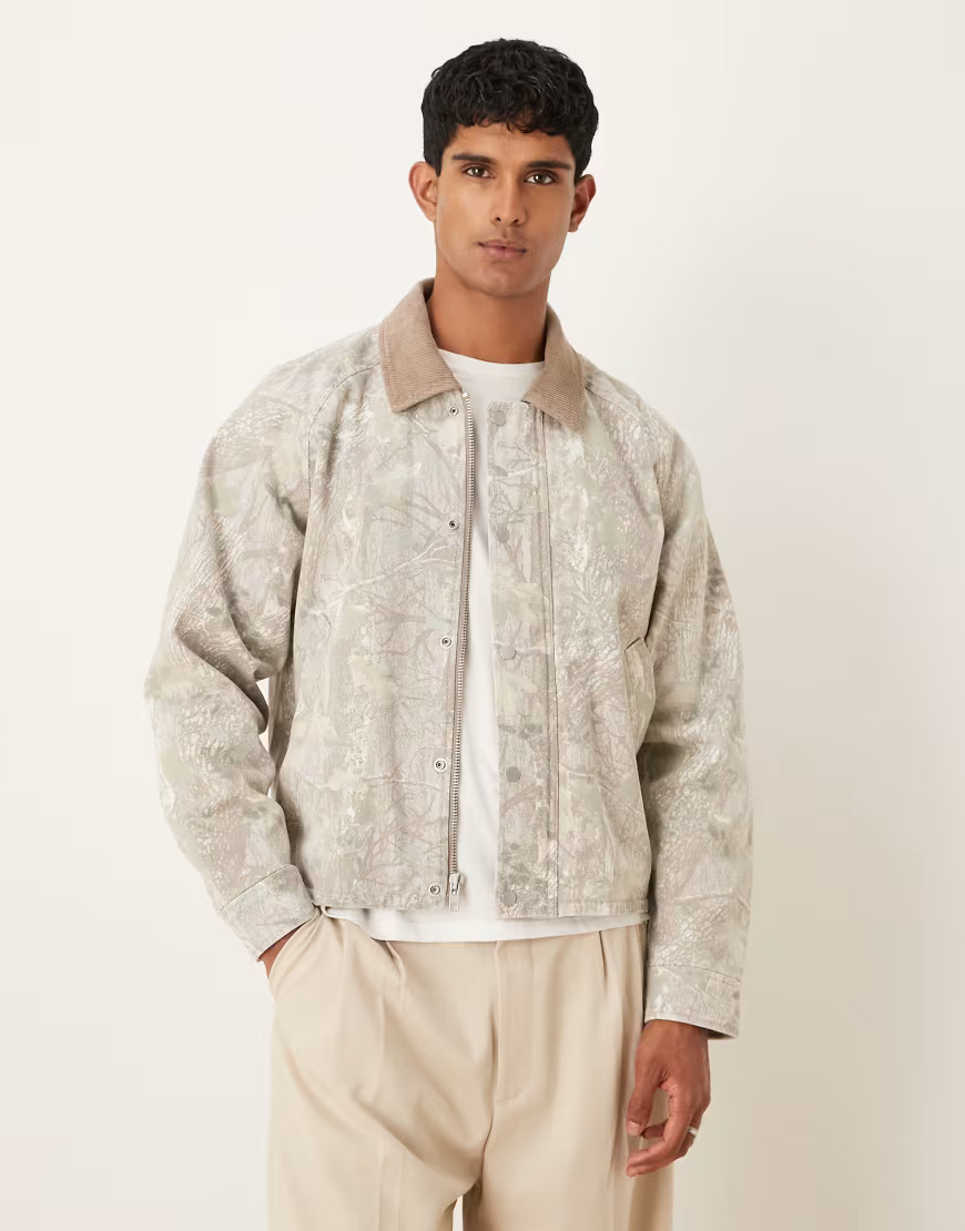 Abercrombie & Fitch lightweight cropped barn jacket in camo print-Green | ASOS (Global)