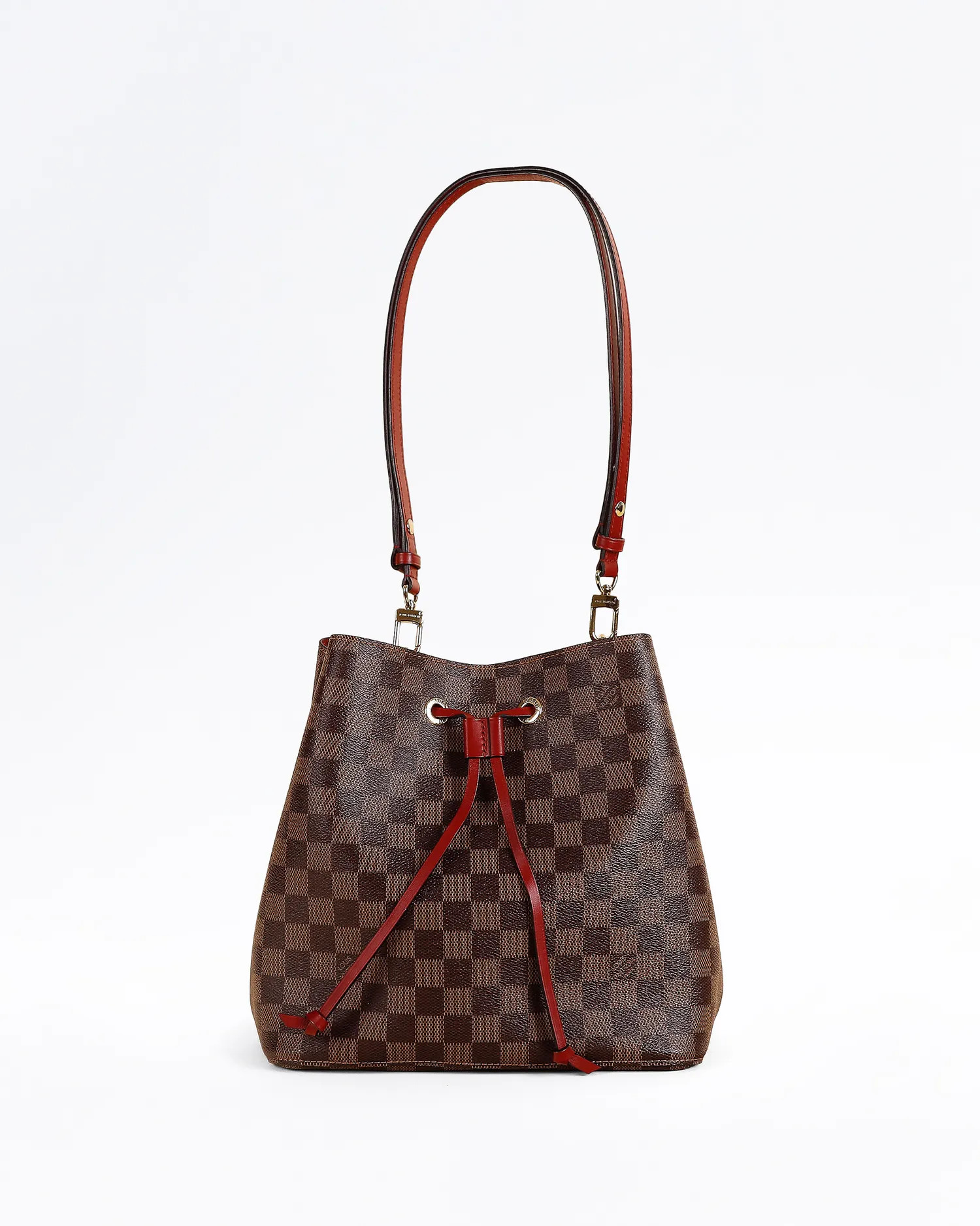 HomeHow It WorksClub PerksApply nowMerch Shop | Vivrelle