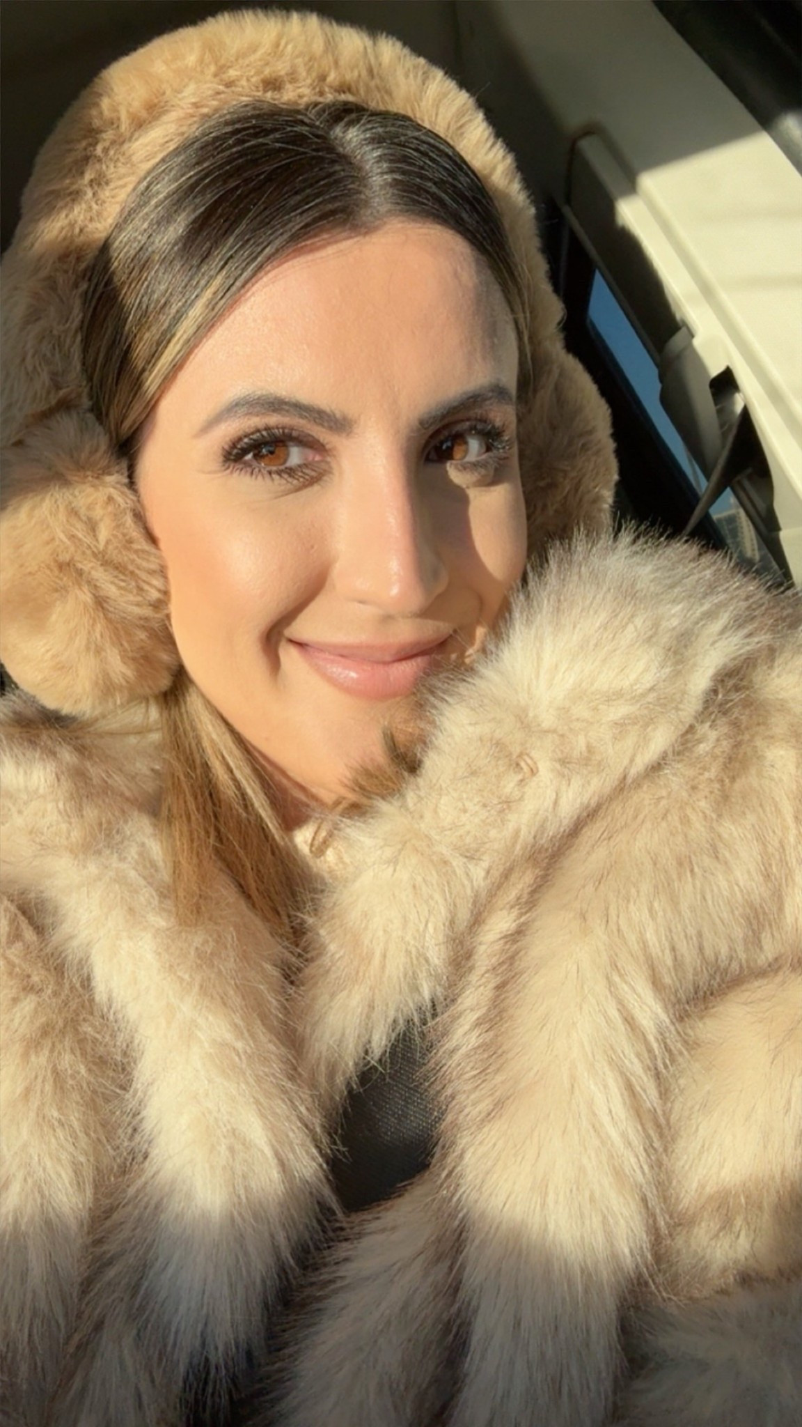 Holiday glam & my favourite press on lashes 

#LTKBeauty #LTKgrwm #LTKHoliday