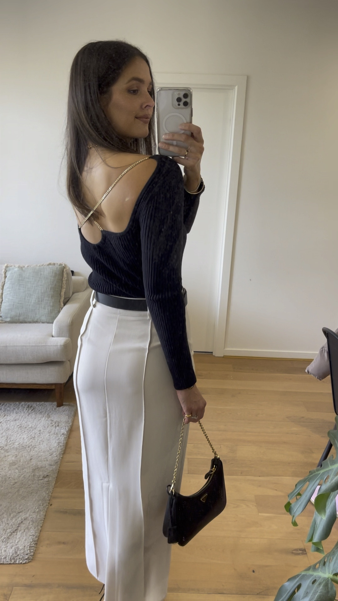 Sunday lunch with the girls 
Skirt - Dissh (size 10)
Top - Minima Esenciales (size 8)
Shoes - Naked Vice

#LTKstyletip #LTKSeasonal #LTKaustralia
