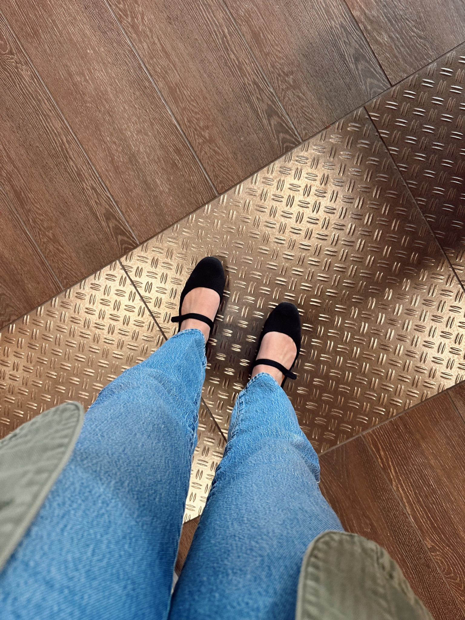 I have been living in my Rothy’s recently! People are not lying when they say how comfortable they are. My favorite part about them is they are 100% machine washable! These would be the perfect Christmas or birthday present. 

Shoes, ballet flats, fall 2024 outfit, work, workwear

#LTKGiftGuide #LTKCyberWeek #LTKStyleTip