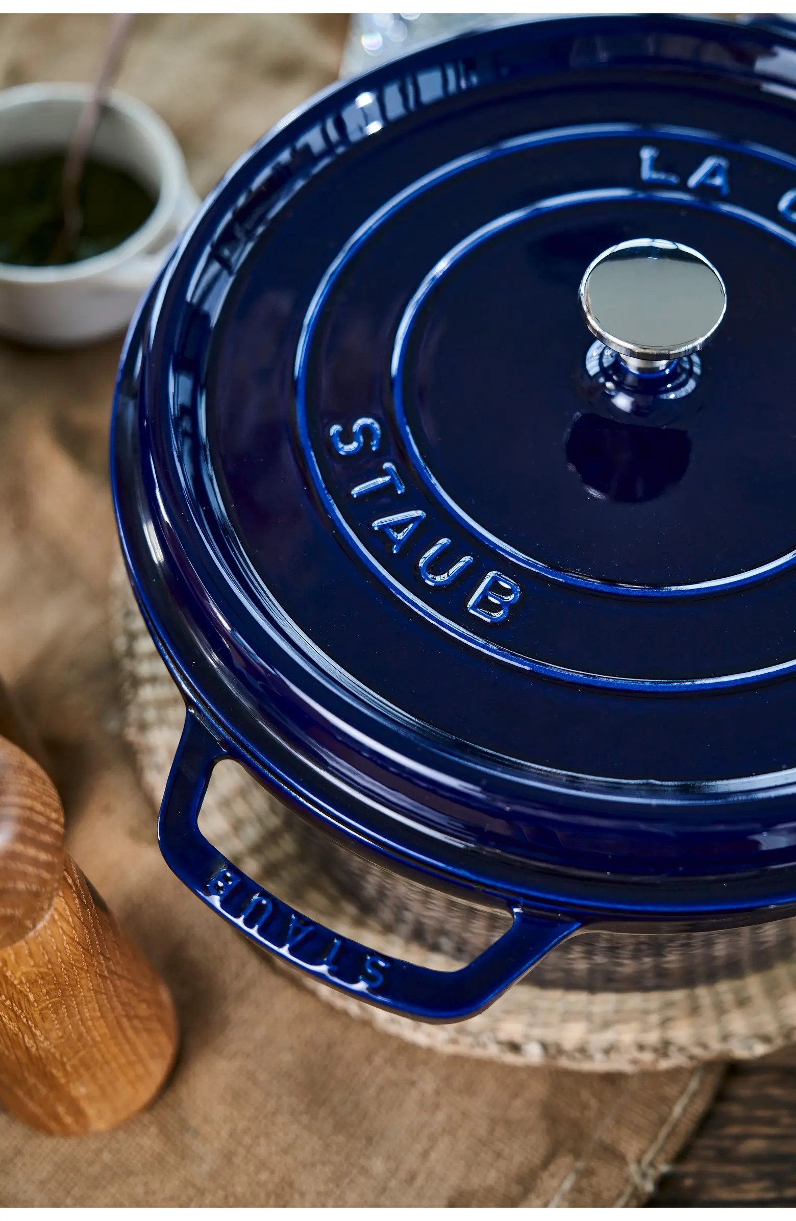 5.5-Quart Enameled Cast Iron Dutch Oven | Nordstrom