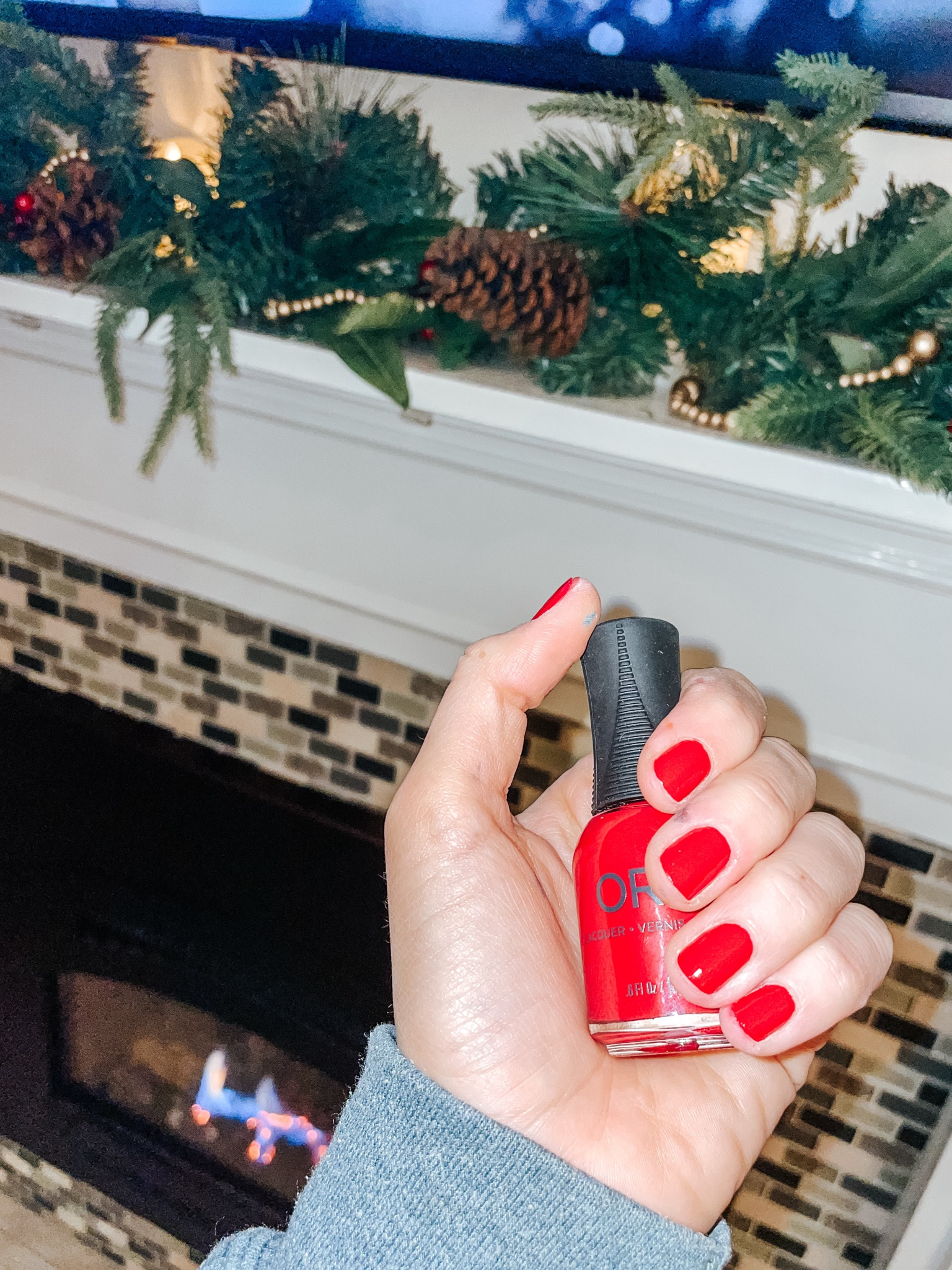 the perfect red 💅🏻❤️  #beauty #nails #nailcolor #nailpolish #holidaynails #christmasnails

#LTKbeauty