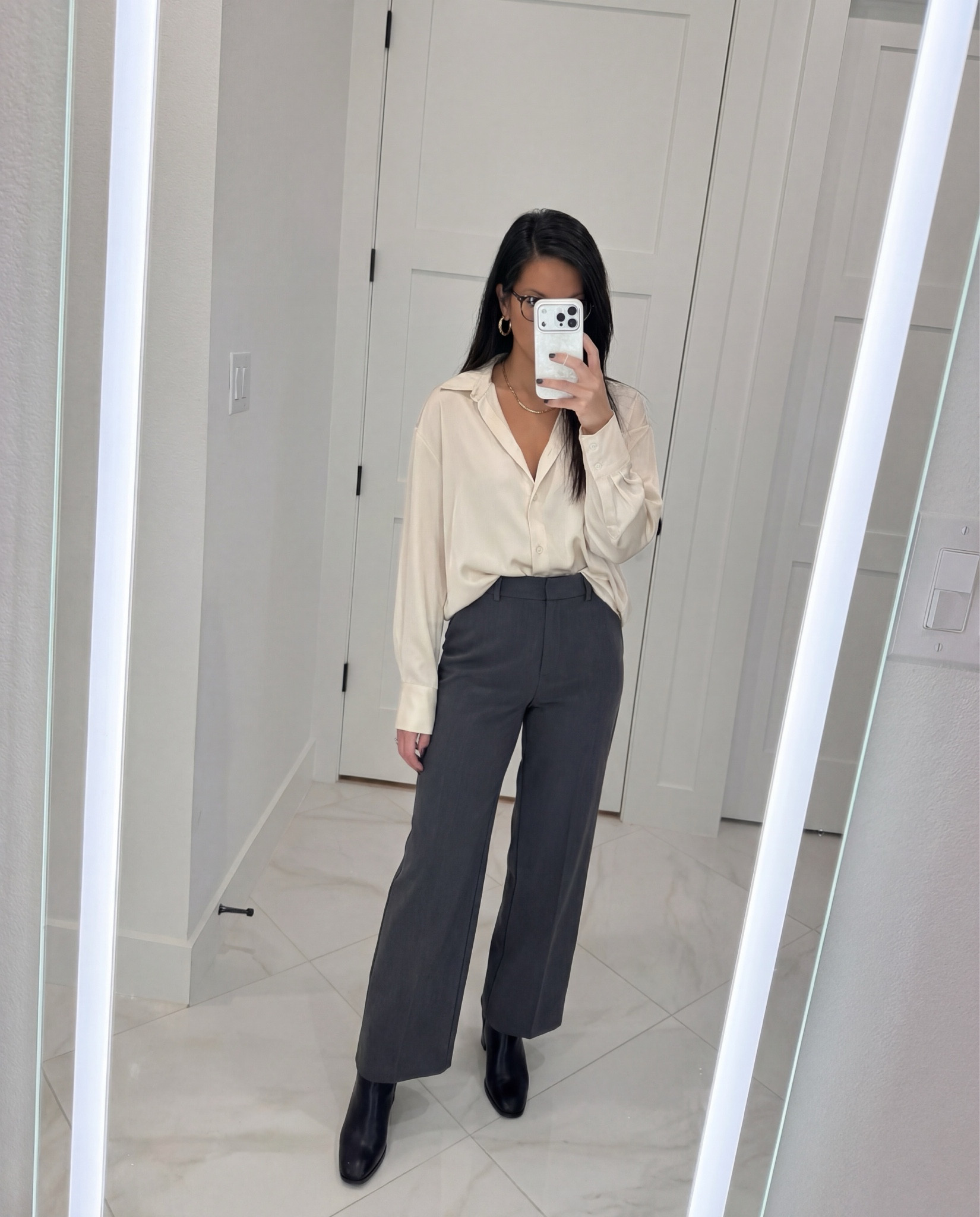 Casual but chic look for moms 

#LTKootd #LTKmomlife #LTKWorkwear