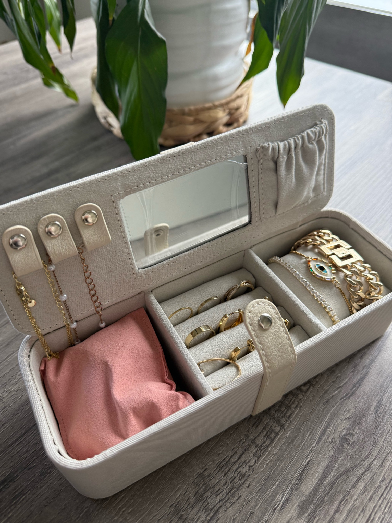 Best travel jewelry case! 

#LTKTravel #LTKGiftGuide #LTKCyberWeek