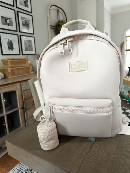 This new Dagne Dover color is ✨


Neutral vibes
Summer bag
Mom bag
Travel bag
Backpack



#LTKtravel #LTKitbag #LTKstyletip