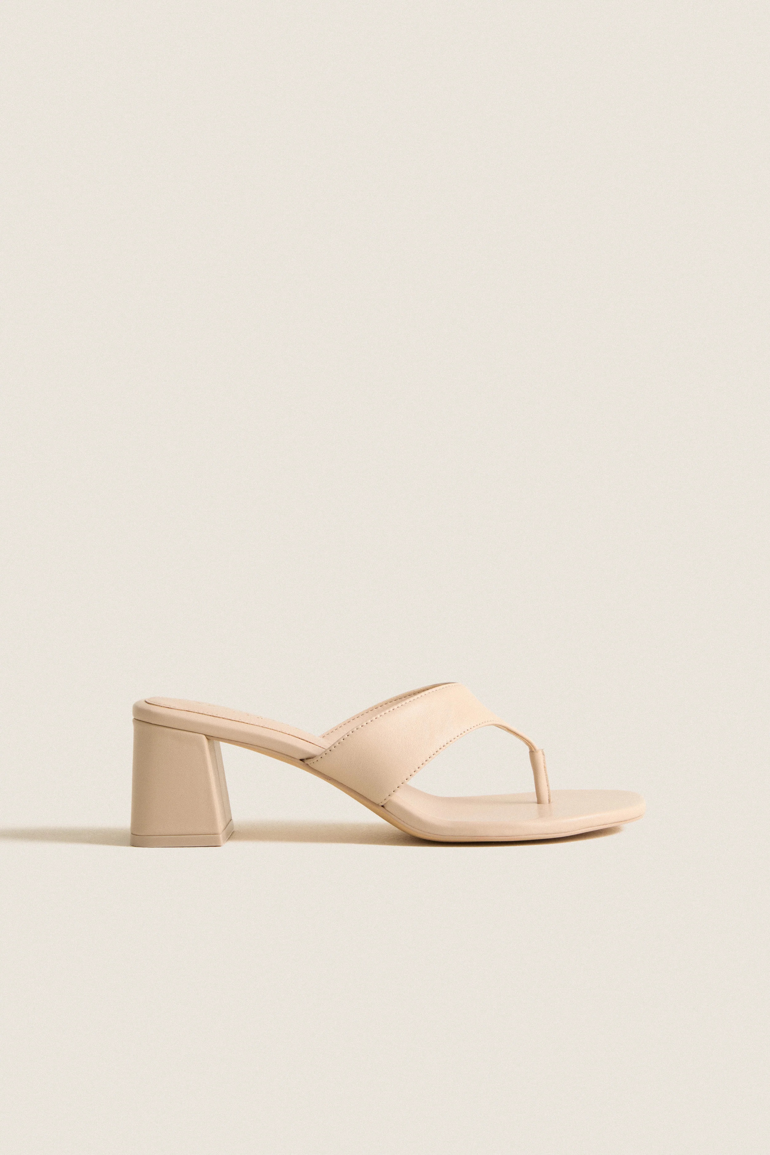 Light Natural Arcee Heels | Tuckernuck (US)
