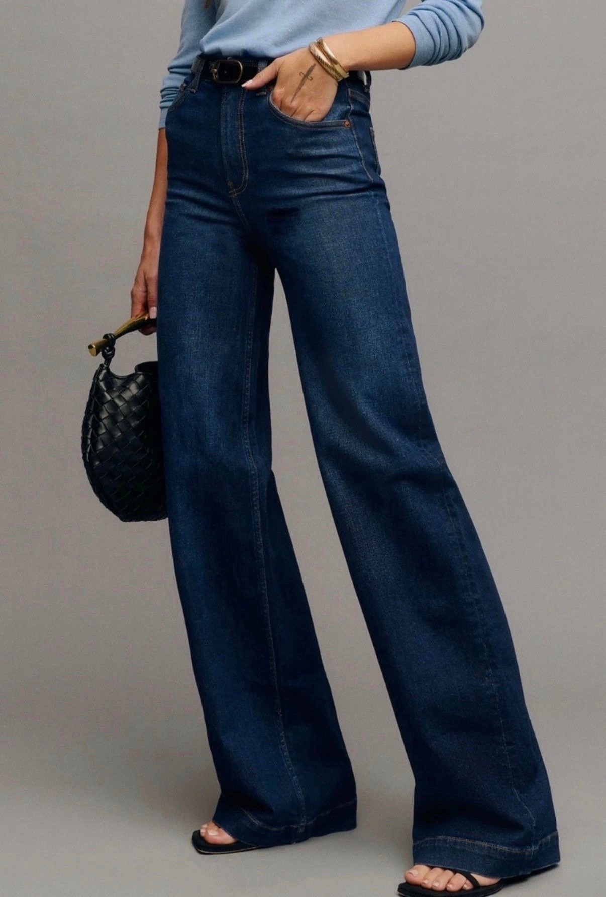 Rock a trend-right vibe in these high-waist jeans crafted from sustainable denim with elongating wide legs.