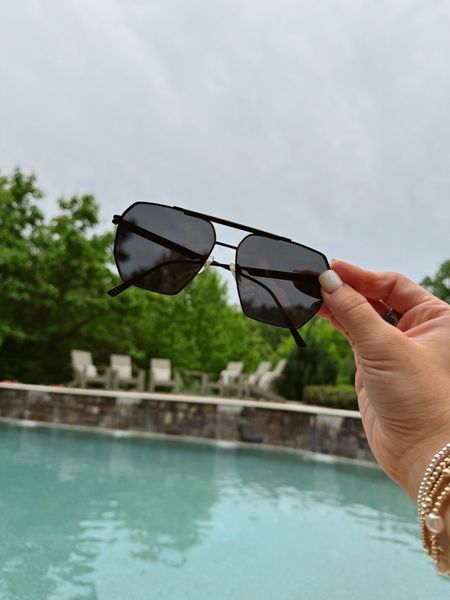 black aviator sunglasses / 2 pack for $20

#LTKFindsUnder50 #LTKStyleTip #LTKSeasonal