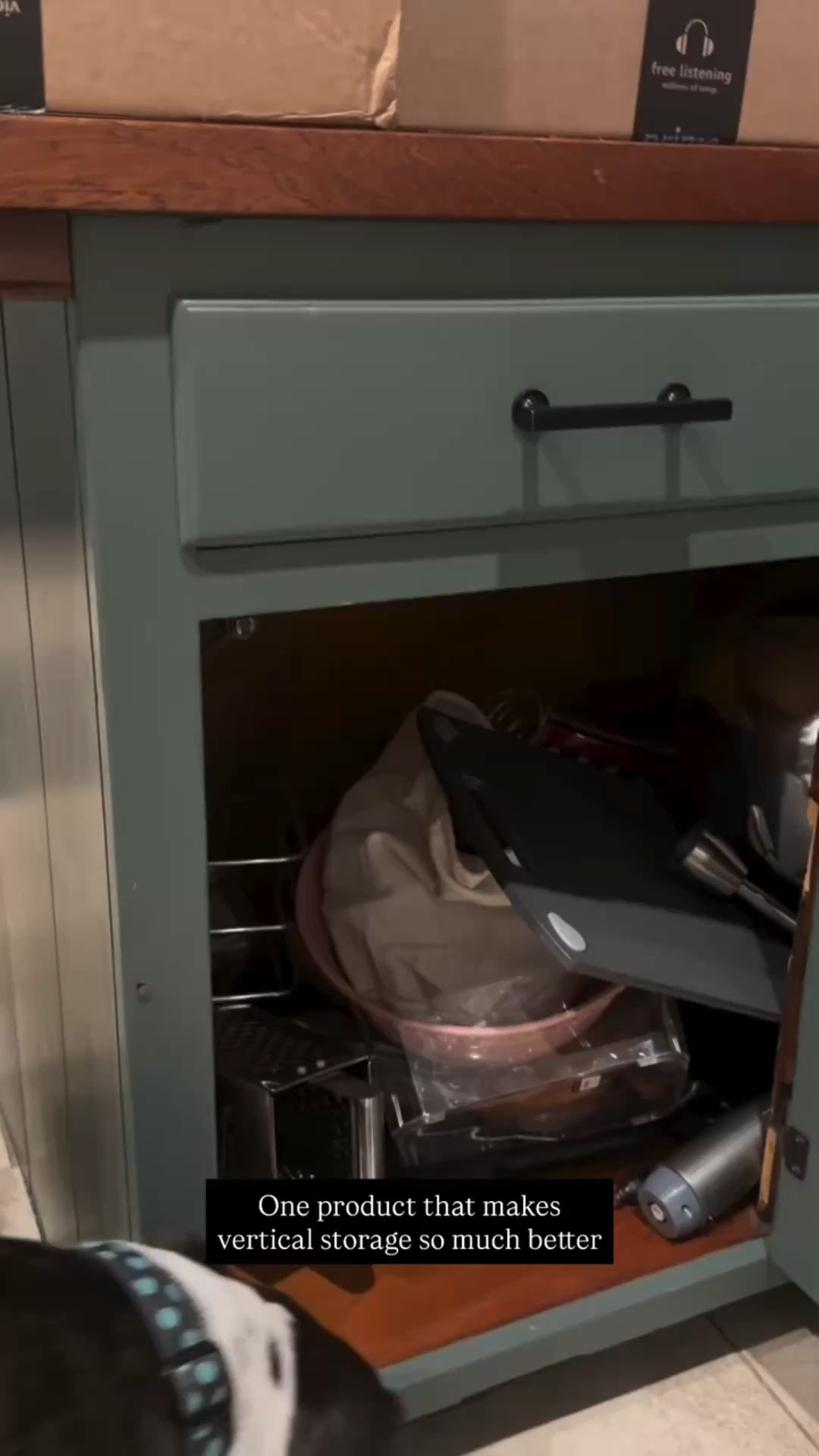 Linking this expandable bakeware rack!! This is a life-saver for deep cabinets.

#organizationtips #organizingproducts #getorganized

#LTKmomlife #LTKHome #LTKOver40