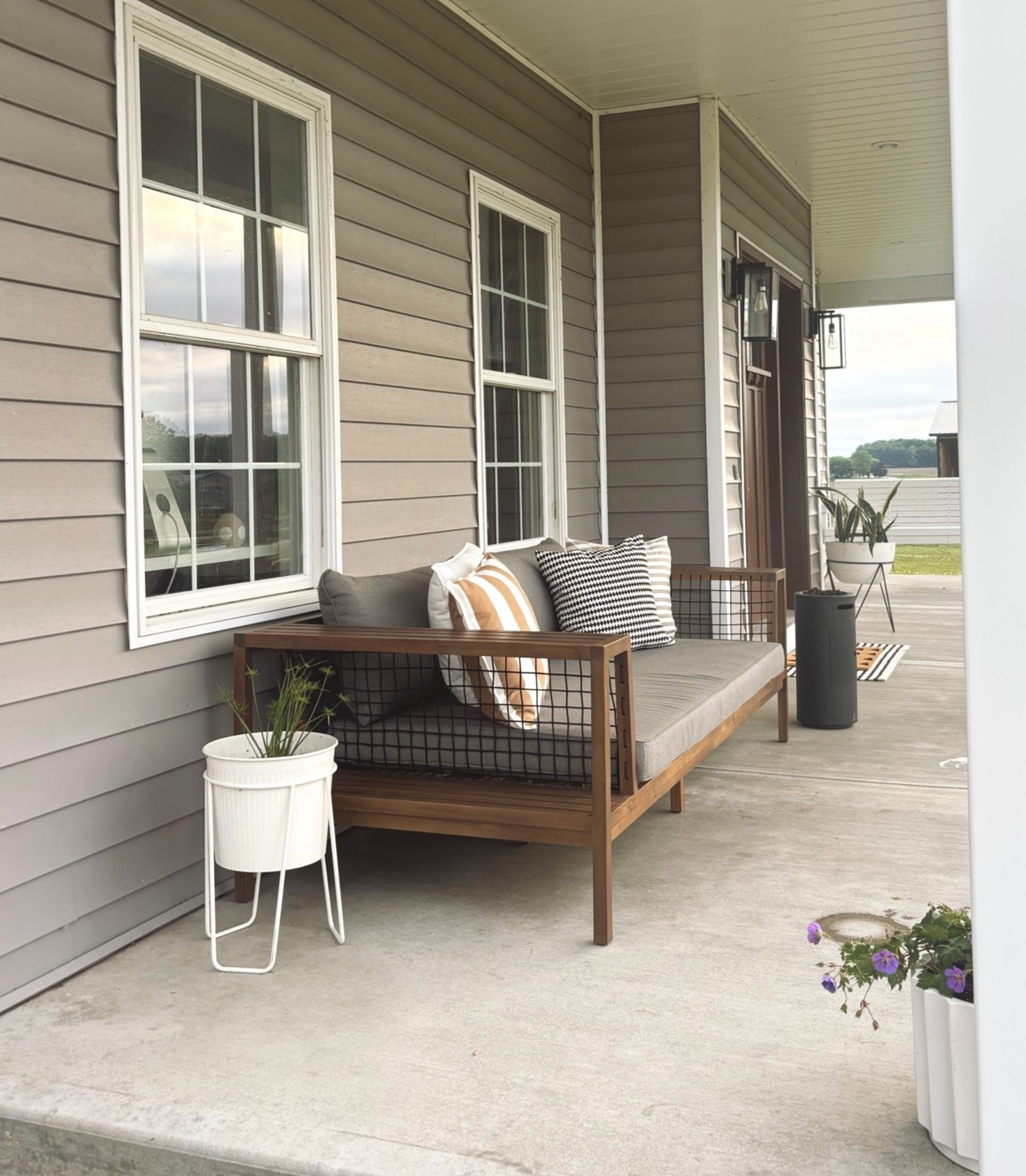 My new favorite room: the front porch!✨