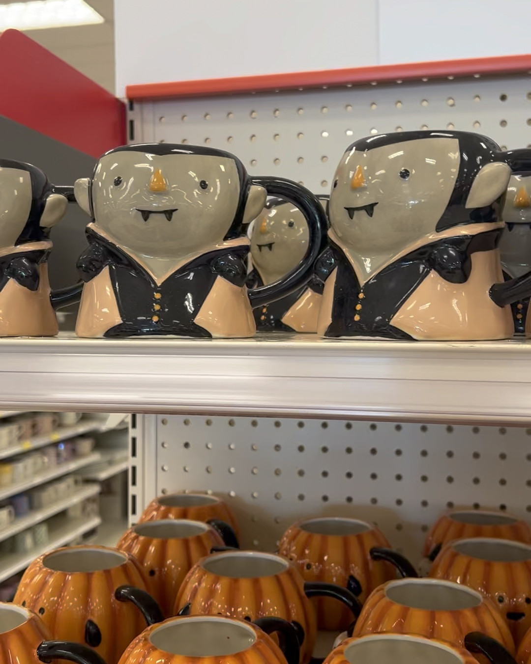 How cute are these Halloween mugs!! 👻🎃🧛🏽


Halloween decor, coffee mugs, spooky season, pumpkin mug, ghost mug, vampire mug, cat mug, skull mug 


#target #targethome 

#LTKHalloween #LTKSeasonal #LTKHome