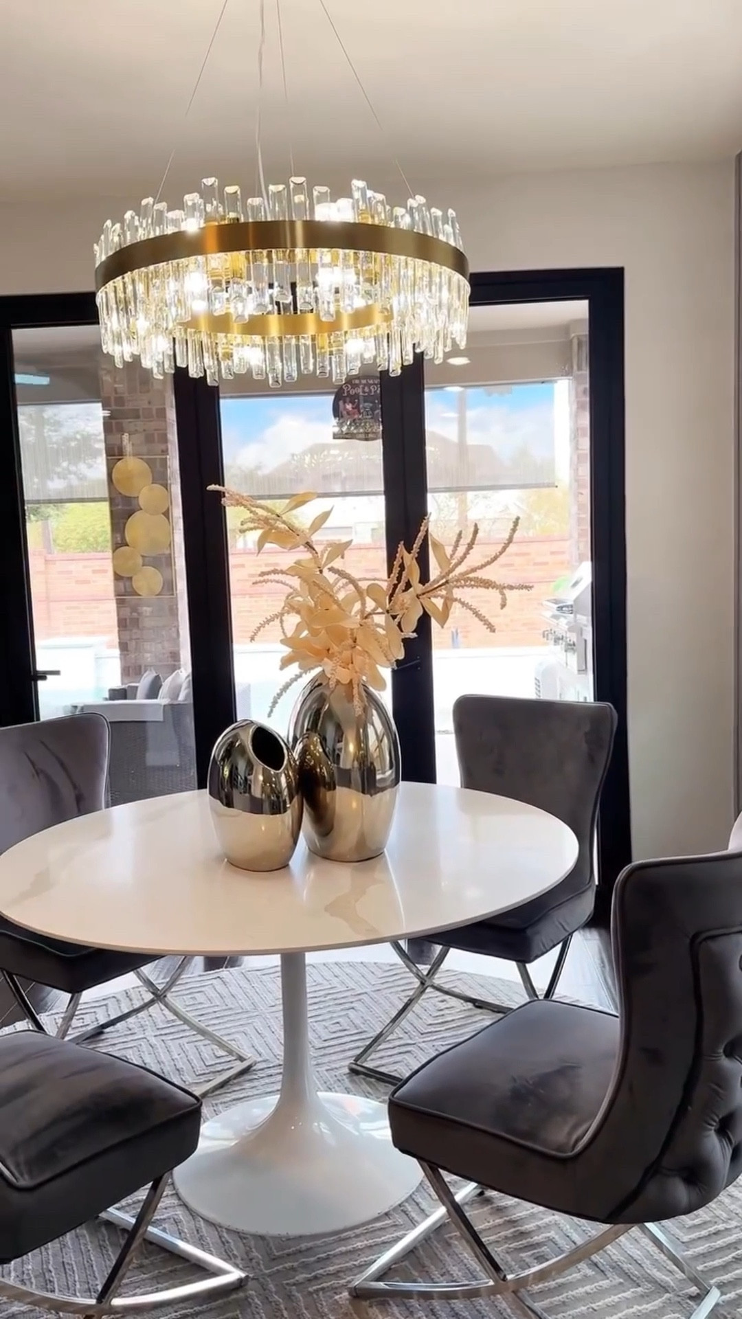 ✨ Still loving this kitchen nook! ✨
We gave my client’s space a fresh, luxurious look from start to finish.New doors, beautiful lighting, soft curtains, and a touch of decor made it feel completely new
Which look do you love more Before or After? 👀
Don’t forget to save this for inspo 🤍

#DiningRoomMakeover #InteriorTransformation#InteriorDesignInspo #roomtransformation