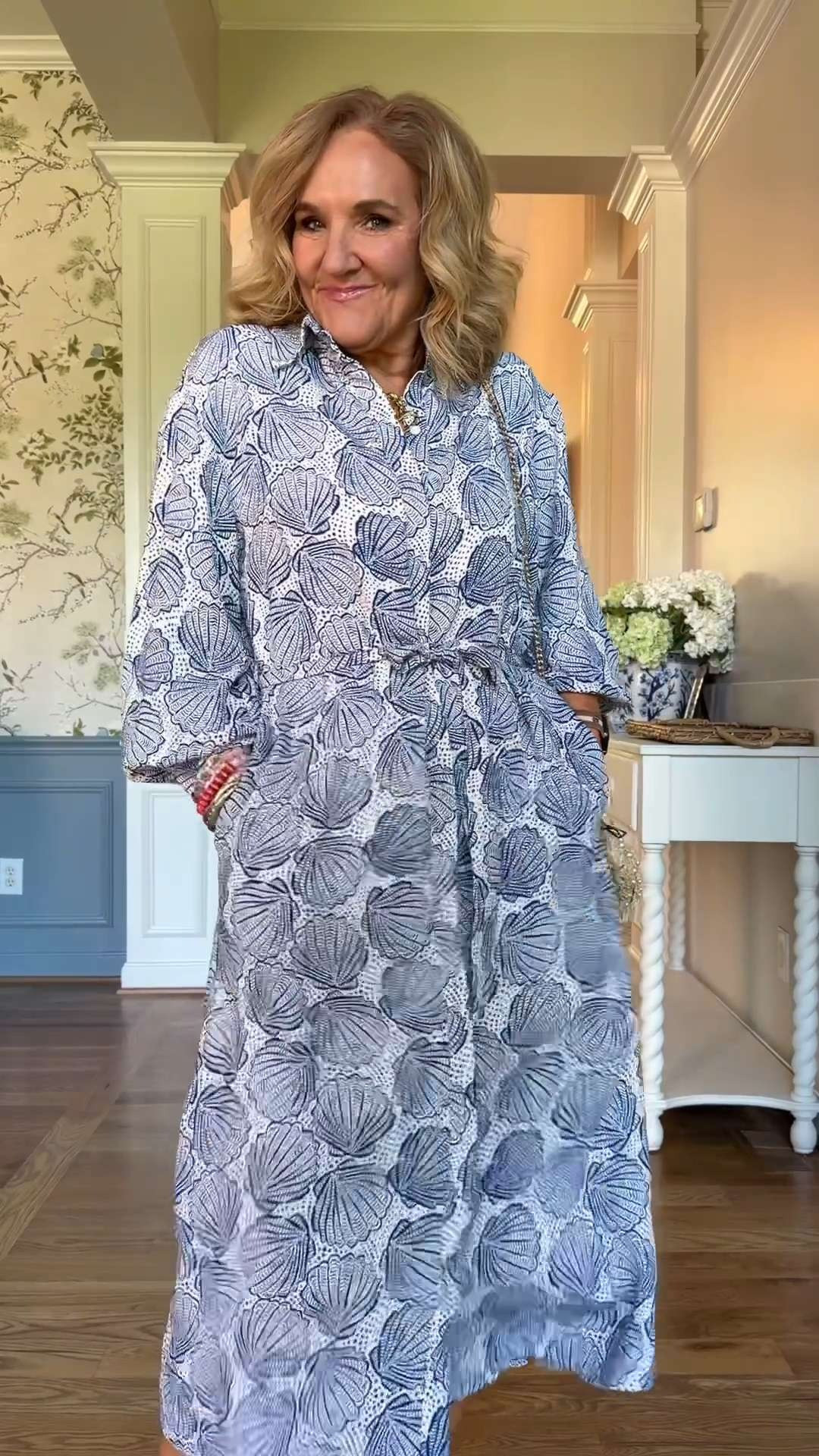 This shell print midi dress is one of those easy summer pieces that instantly looks polished 🫶🏻
 

 #LTKootd #LTKOver40 #LTKSaleAlert