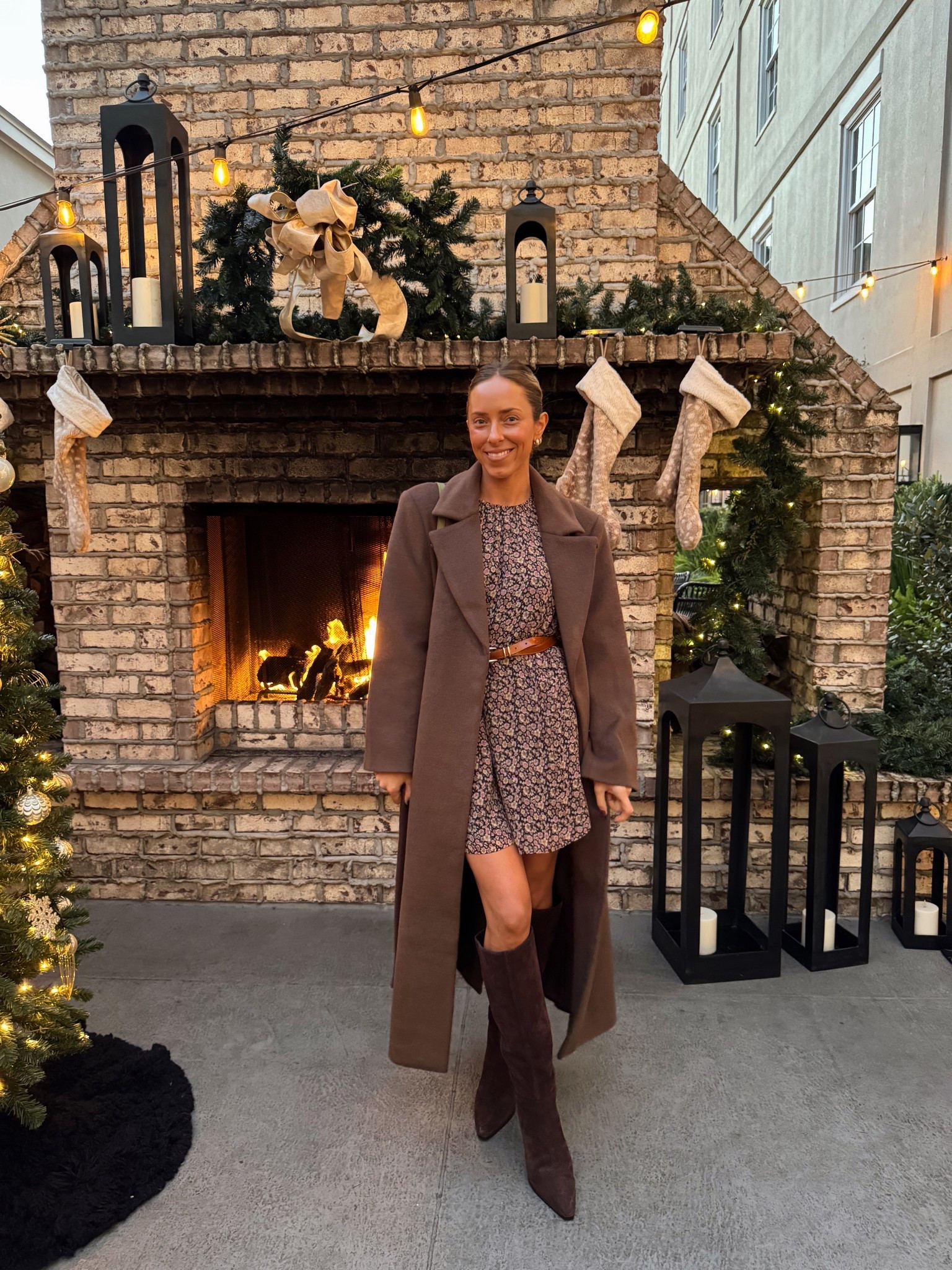 Size 2 dress 
Size m coat 
Tts boots 