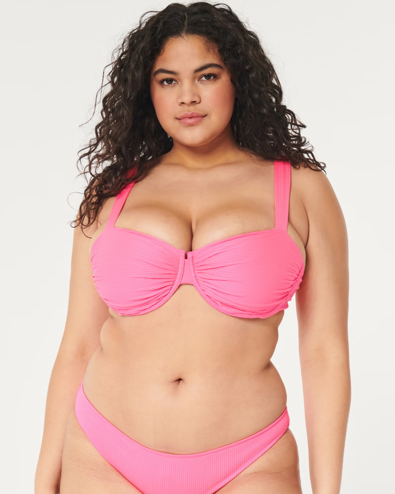Ribbed V-Front High-Leg Cheeky Bikini Bottom | Hollister (US)