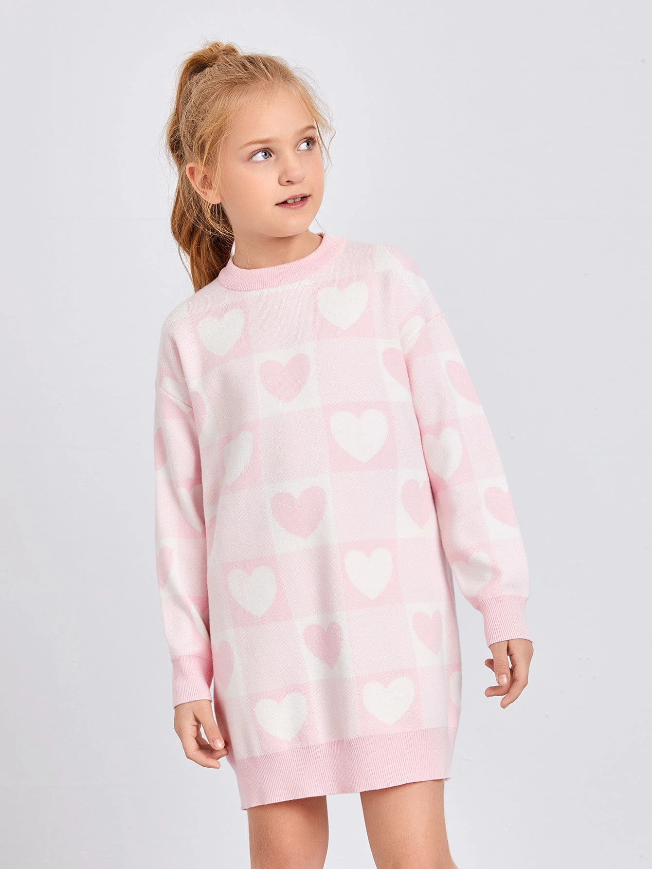 SHEIN Girls Drop Shoulder Heart Pattern Sweater Dress | SHEIN