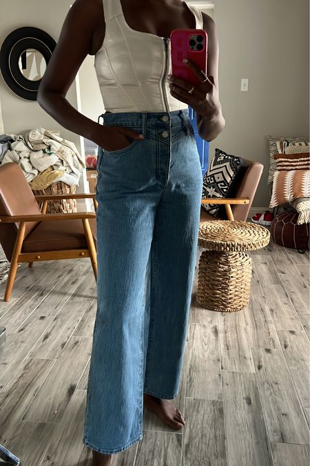 Vintage madewell jeans with stitching detail with zippered corset top  

#LTKstyletip