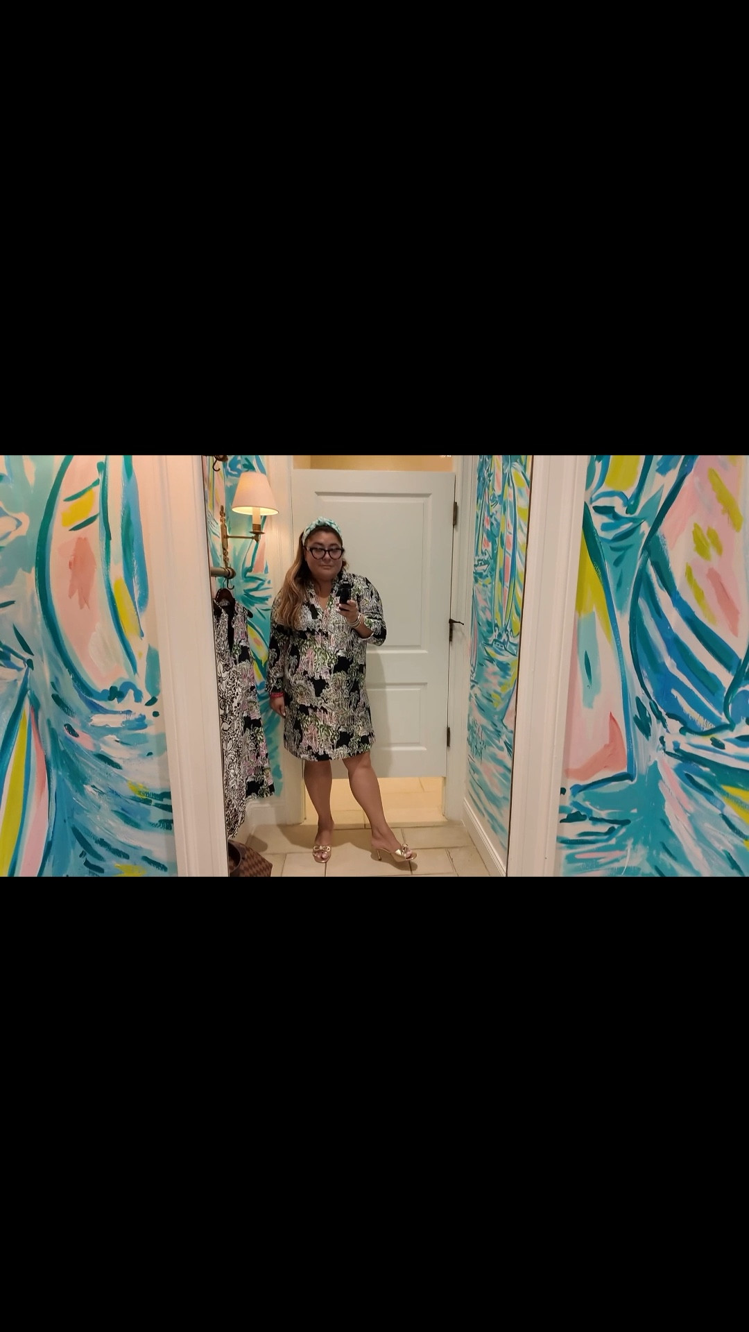 Size down, dress runs large. Lilly Pulitzer long sleeve Knightly sweater dress is cozy! Tried on Onyx Palm Beach Anniversary Toile in medium. 

#LTKOver40 #LTKMidsize #LTKSeasonal