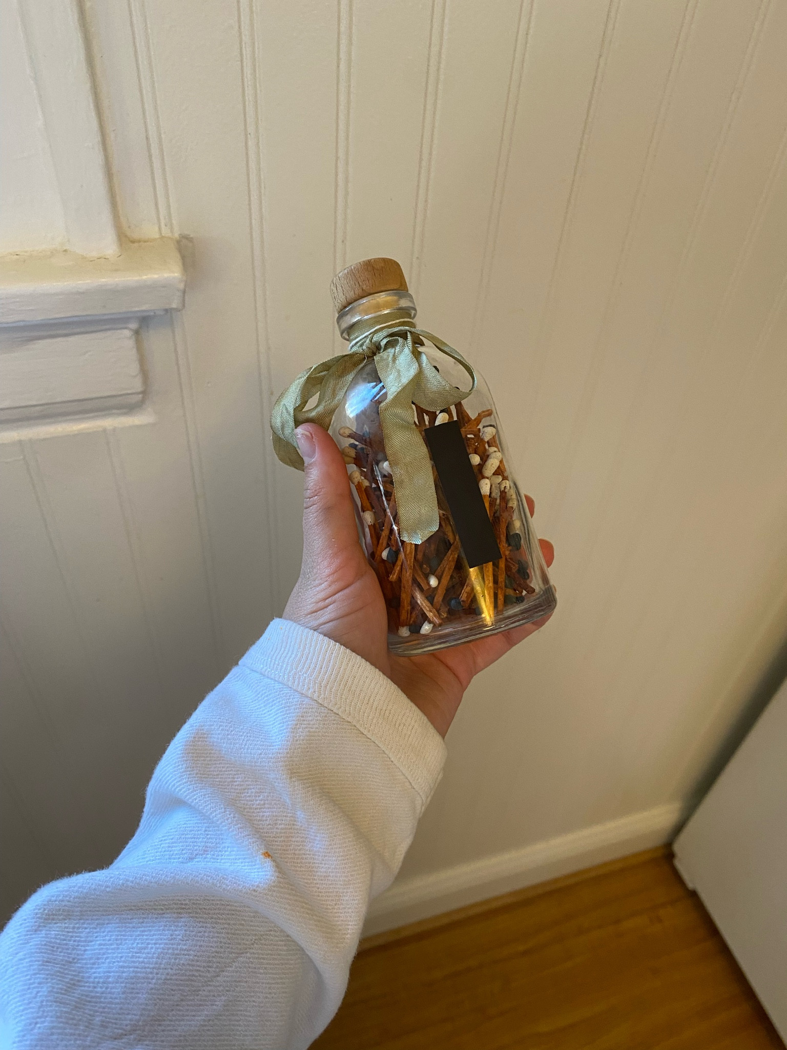 For everyone who watched my Cheap DIY Gifts video on YouTube, here is everything I used for this DIY bottle of matches! ✨

MY NOTES
Cost Breakdown:
Separate bottles by 25-50 matches each to maximize amount spent. Choose 5-10 people you’d like to give this gift to, or keep the leftovers for future gifts. 

Bottles:
For a more personalized or colorful touch, you can thrift the bottles. I bought mine for $1 each which helped to keep cost low! 



#LTKSeasonal #LTKHoliday #LTKGiftGuide