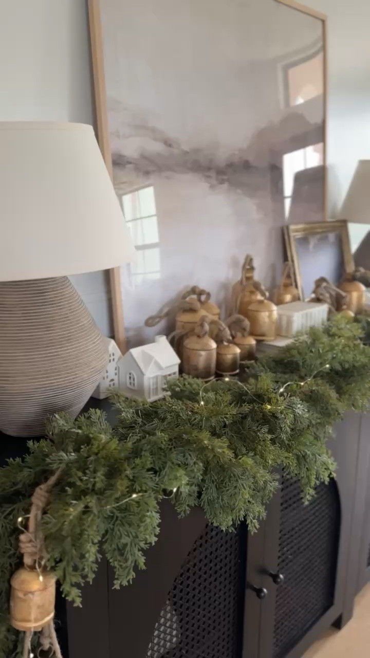 Christmas Decor

#Christmasdecor #cljsquad #amazonhome #organicmodern

#LTKHome #LTKHoliday #LTKSeasonal