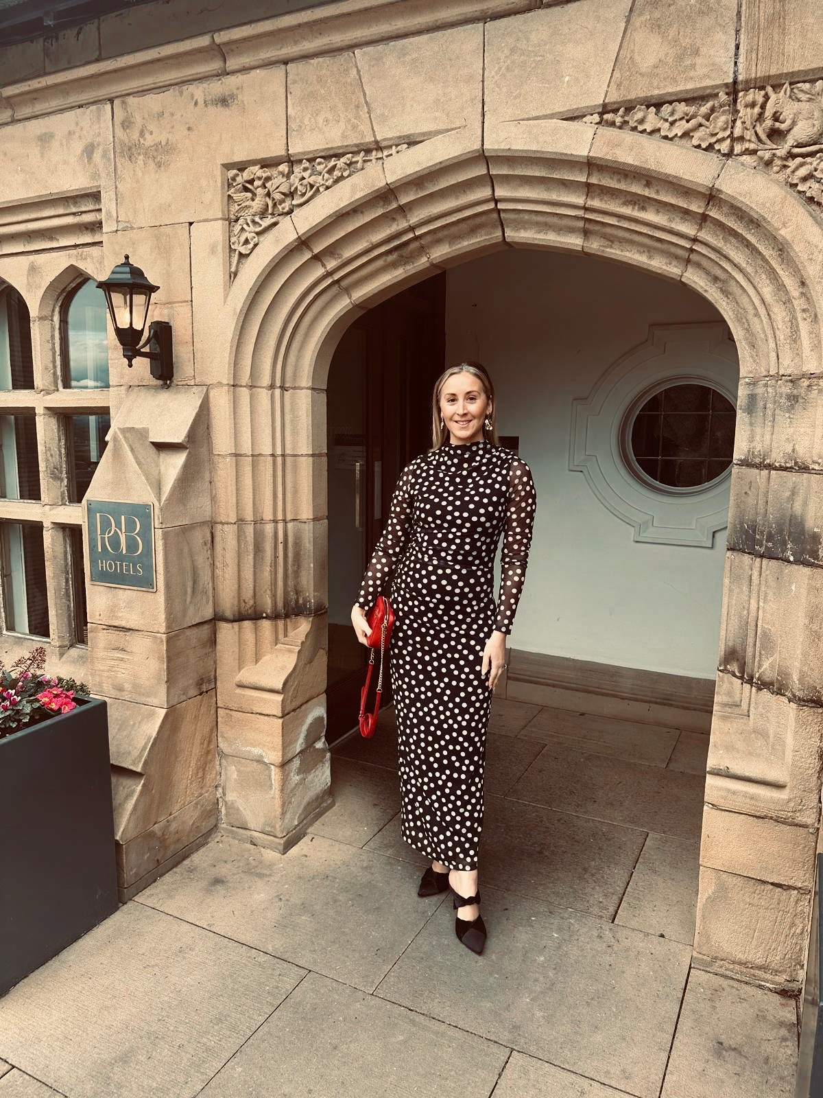 Bargain of the century dress £12.25 !!!!!!!!! @very
Plus my secret weapon for smooth lines @skims 

#LTKuk #LTKsummer #LTKmodest