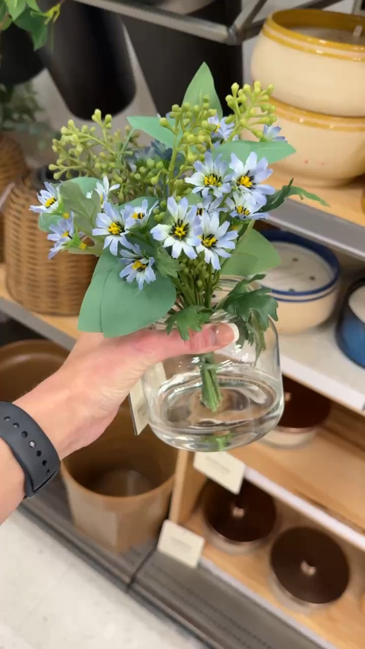 Fabulous faux floral you can easily stick on your coffee table or counter. Love how this looks!




target finds, home decor, faux plants, faux florals, decor inspo, summer decor 

 #LTKSeasonal #LTKHome