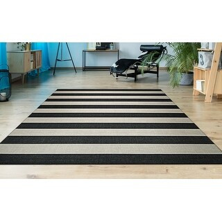 Hampton Striped Indoor/ Outdoor Area Rug | Bed Bath & Beyond