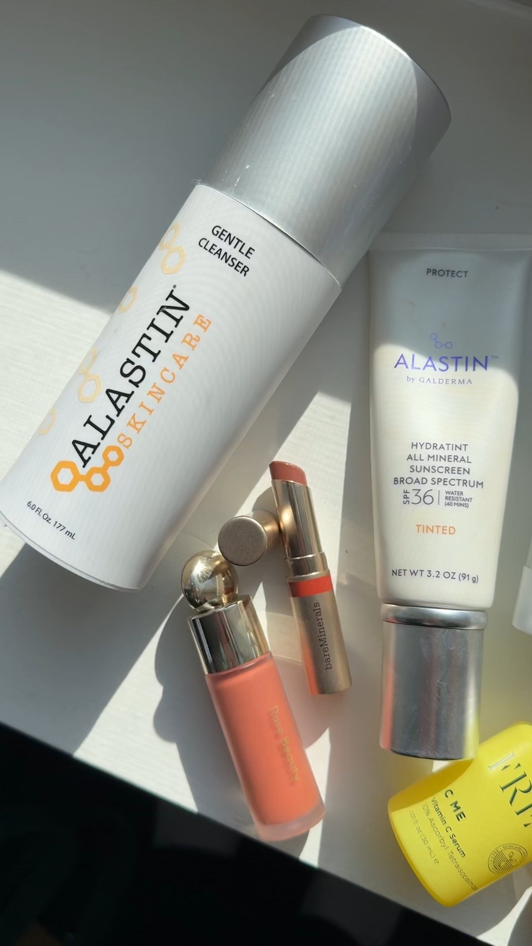 Daily skincare/makeup routine 

#LTKBeauty #LTKgrwm #LTKmorningroutine