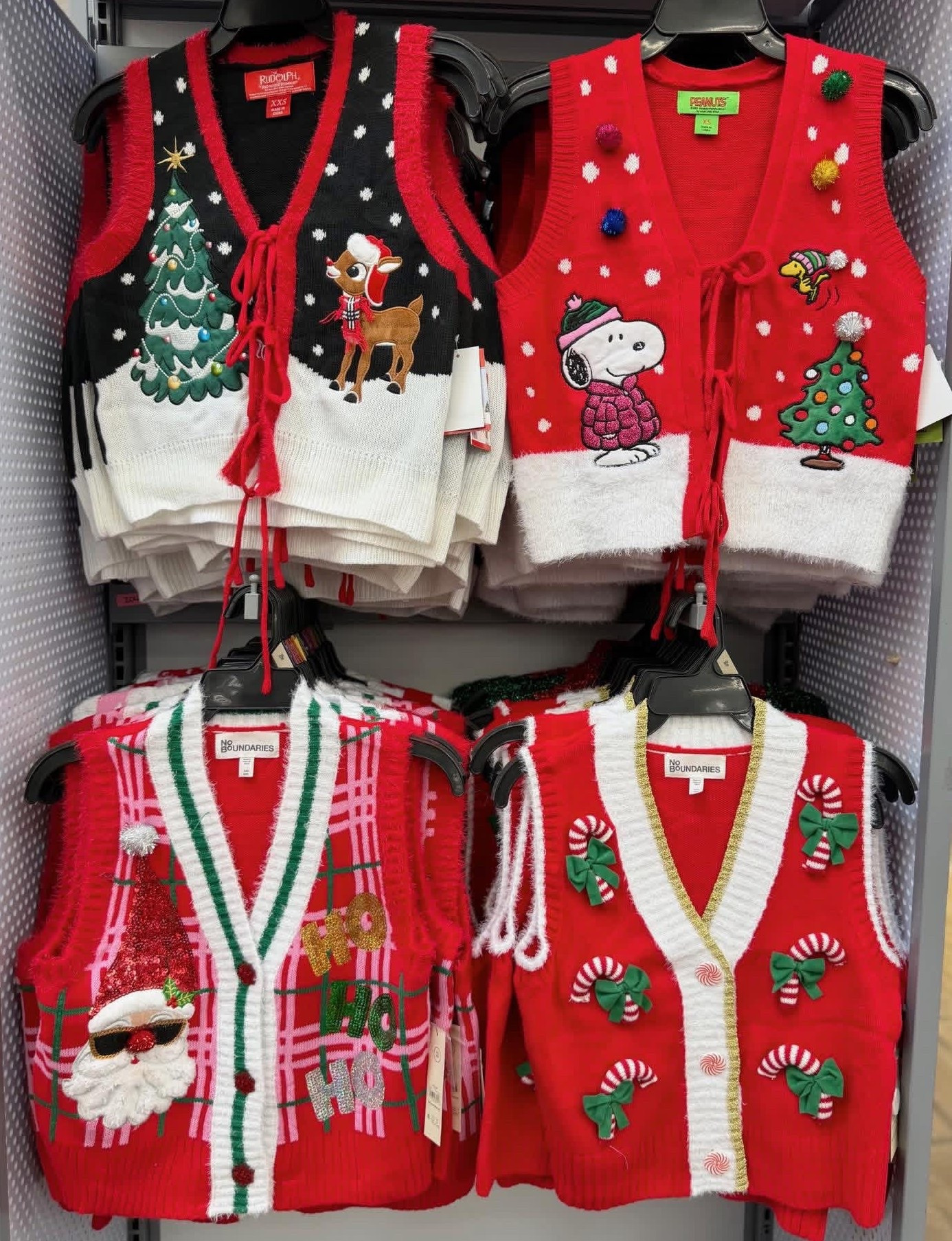 Christmas sweater vest



#LTKGiftGuide #LTKCyberWeek #LTKHoliday