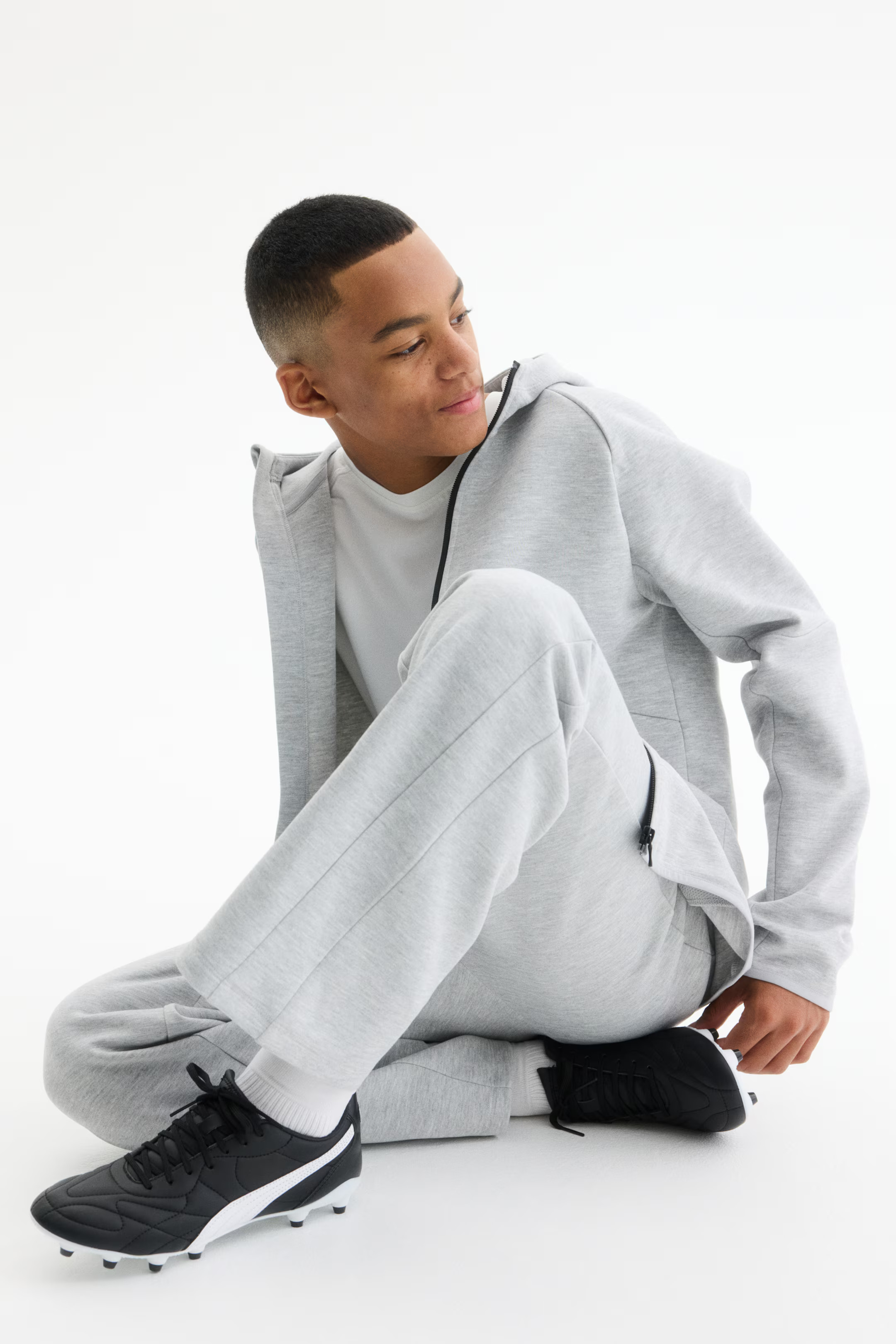 Sports joggers with DryMove™ | H&M (UK, MY, IN, SG, PH, TW, HK)
