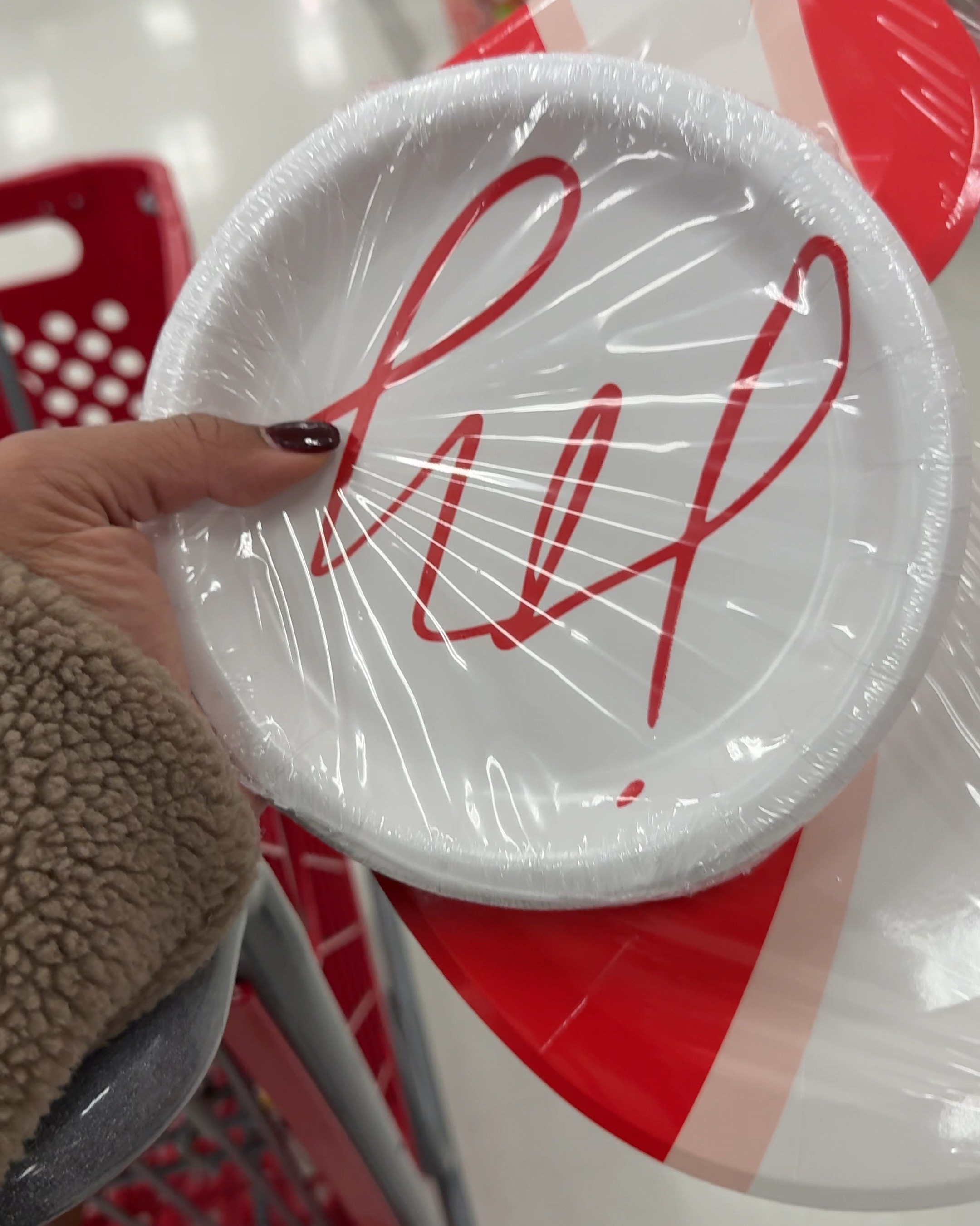 Christmas party decor 🎄🥂

#LTKSeasonal #LTKHome #LTKHoliday