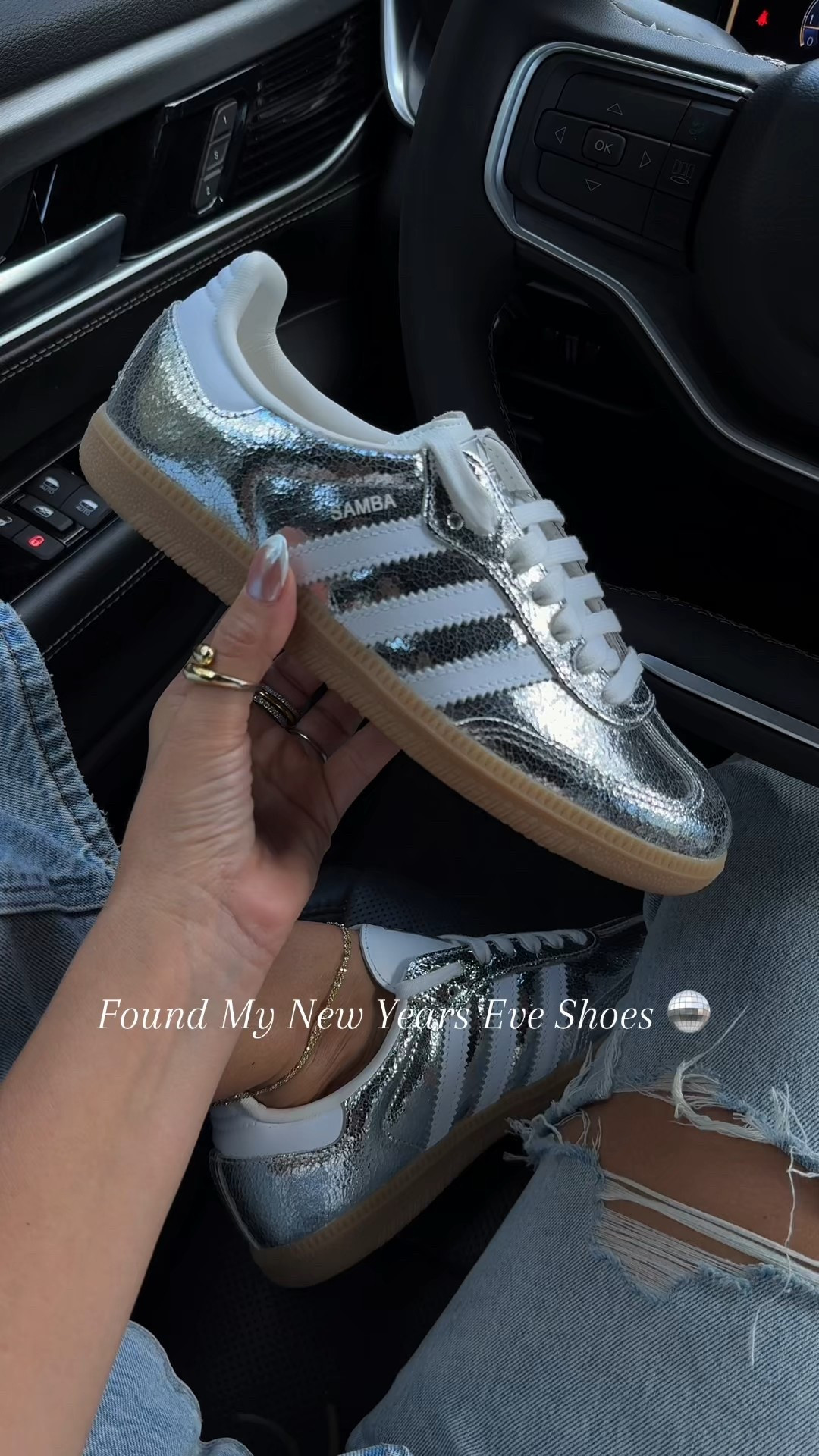 Adidas sambas 

#LTKGiftGuide #LTKHoliday #LTKootd